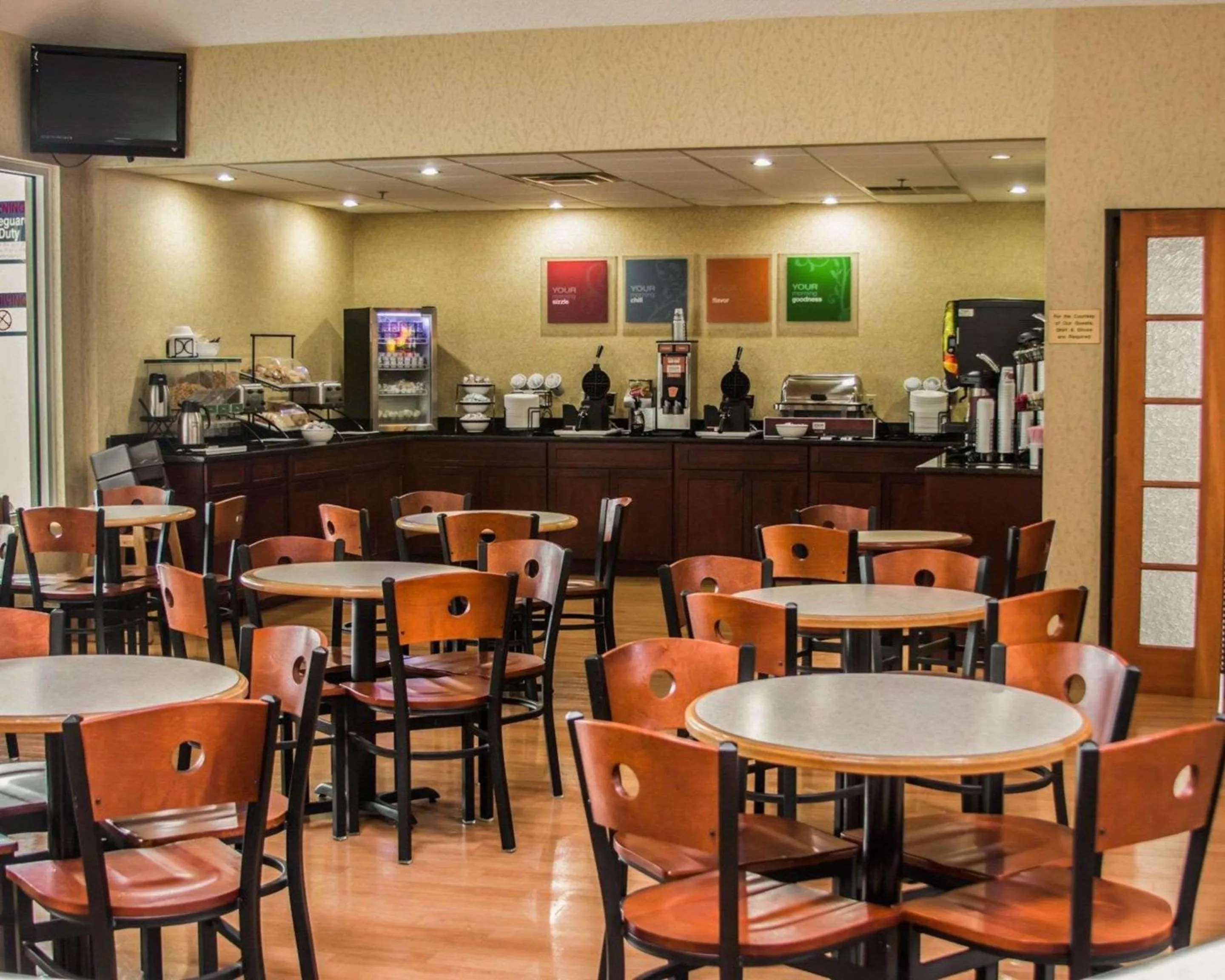Restaurant/places to eat in Comfort Inn