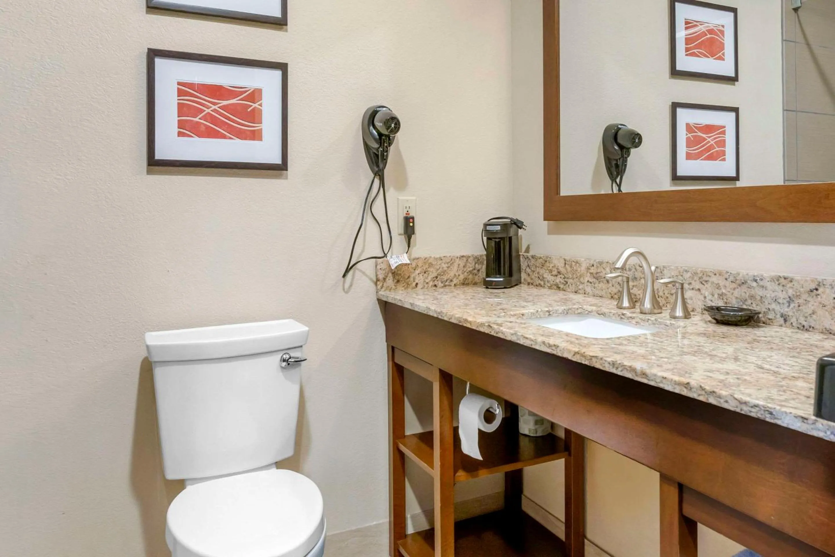 Bedroom in Comfort Inn Sault Ste Marie MI