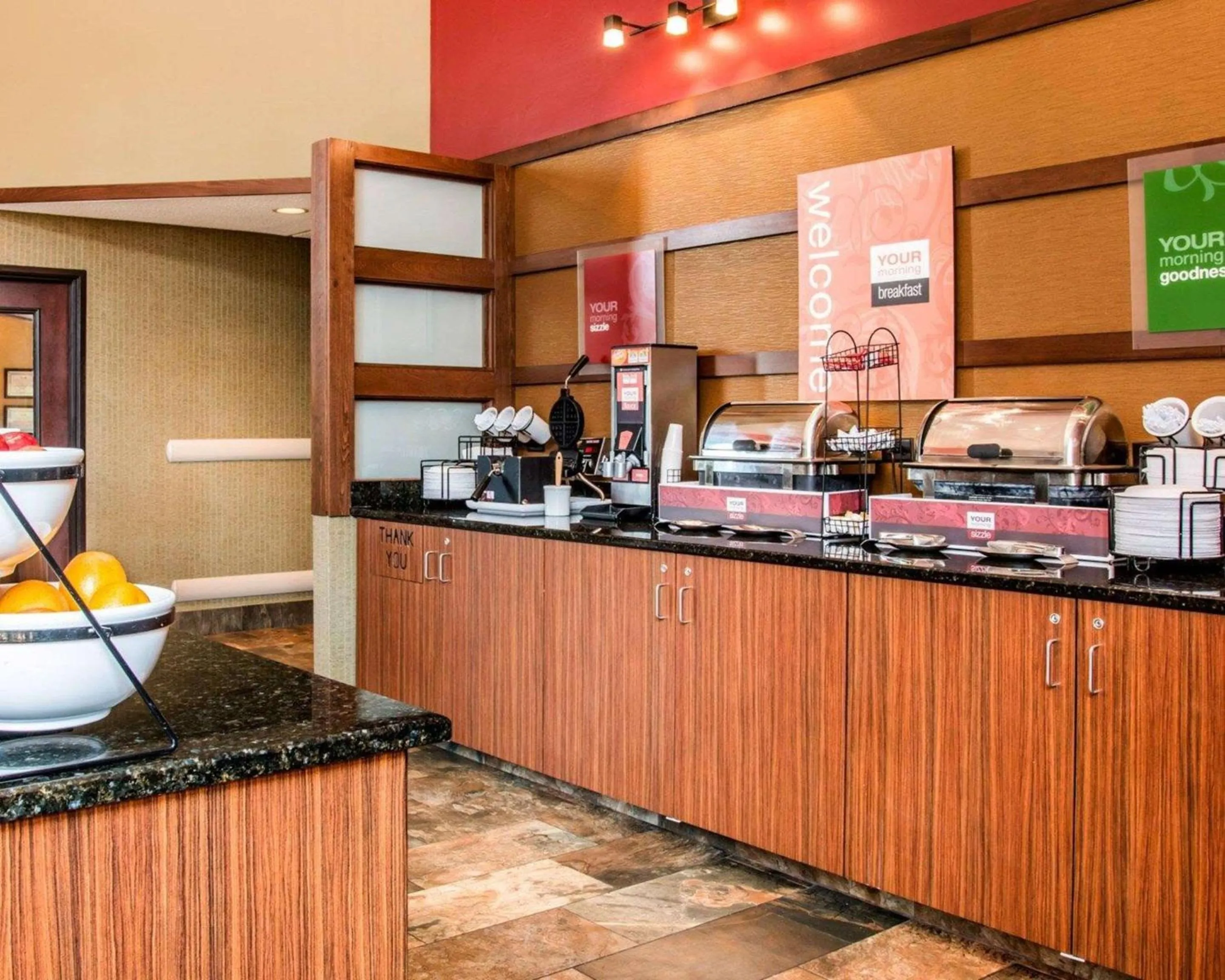 Breakfast in Comfort Inn & Suites and Conference Center