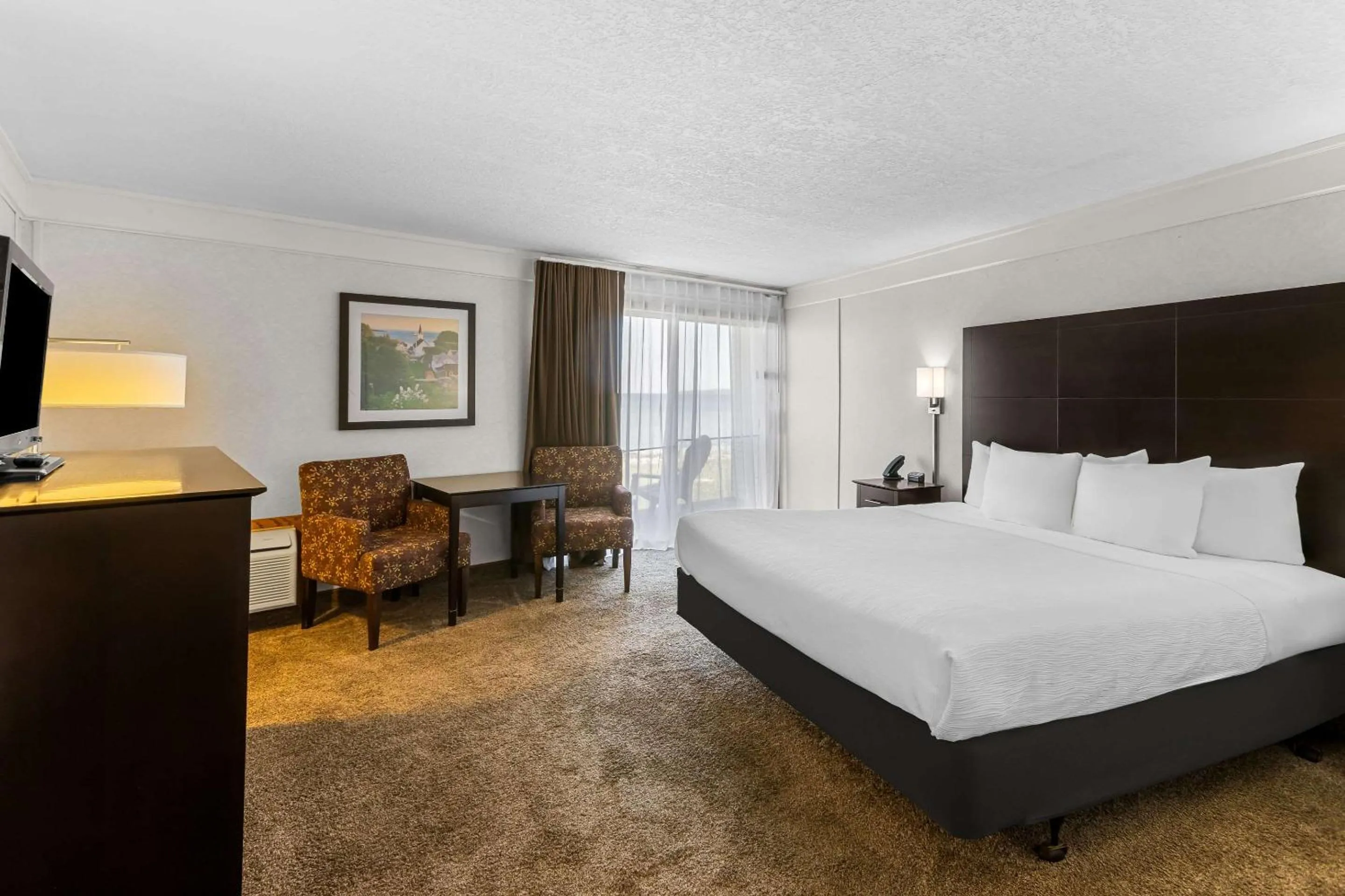 Bedroom, Bed in Quality Inn Lakefront