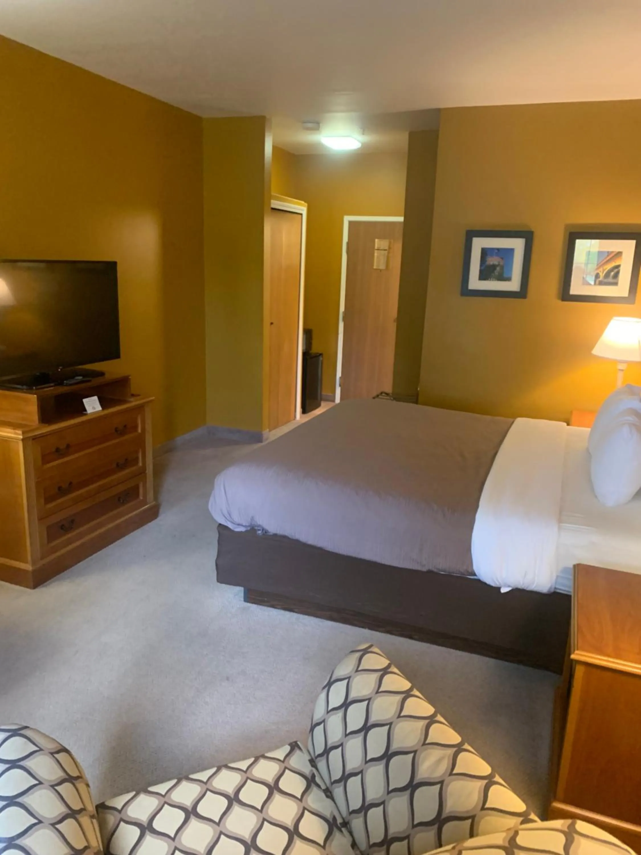 Bed in Comfort Inn Chelsea