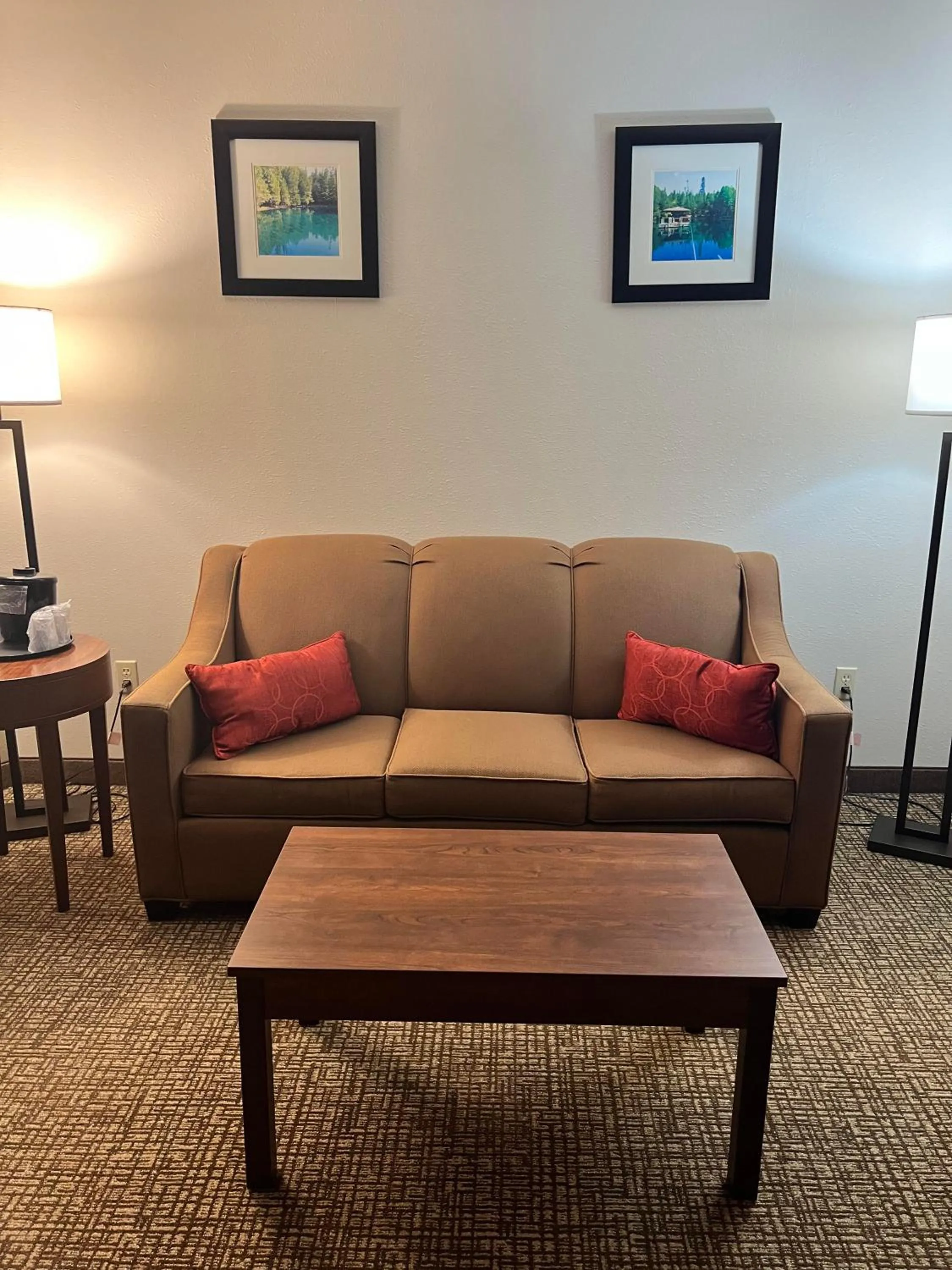 Seating area in Comfort Inn