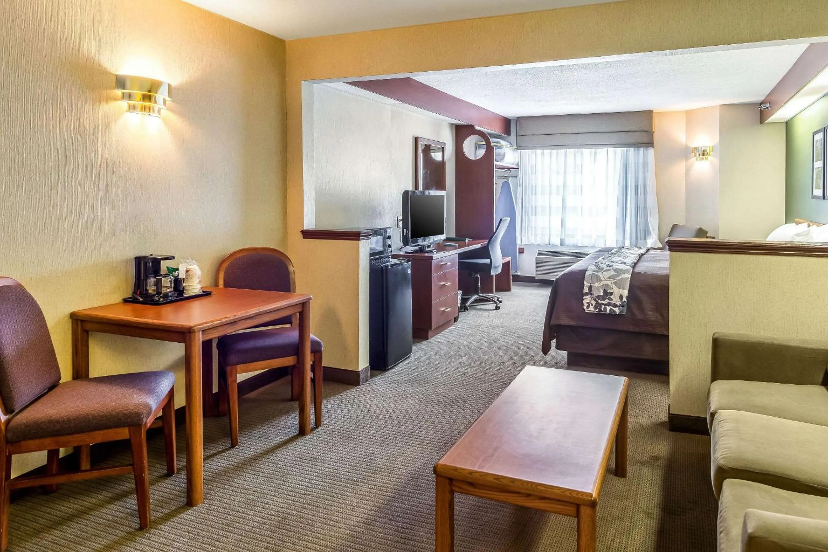 Photo of the whole room in Sleep Inn & Suites Bay View Acme - Traverse City
