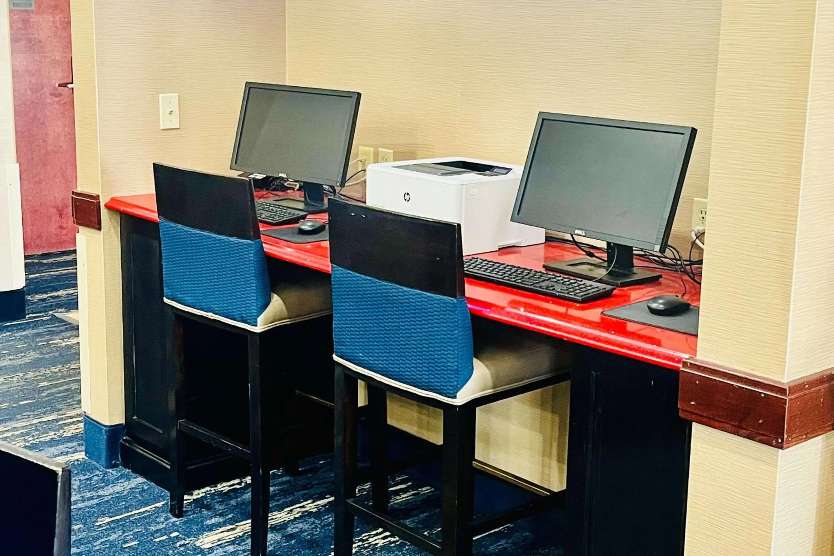 Business facilities in Comfort Inn & Suites Jackson North