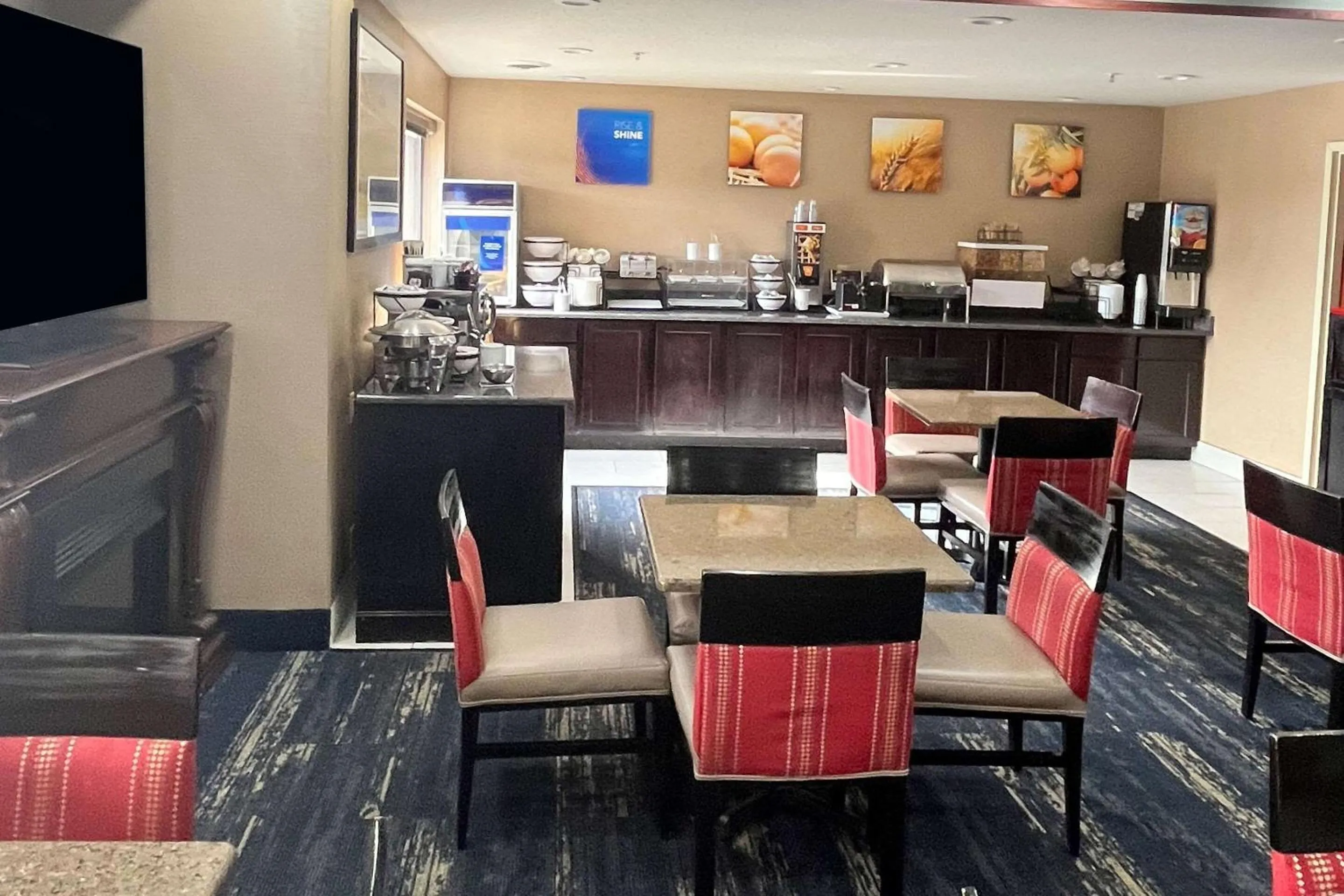 Breakfast in Comfort Inn & Suites Jackson North