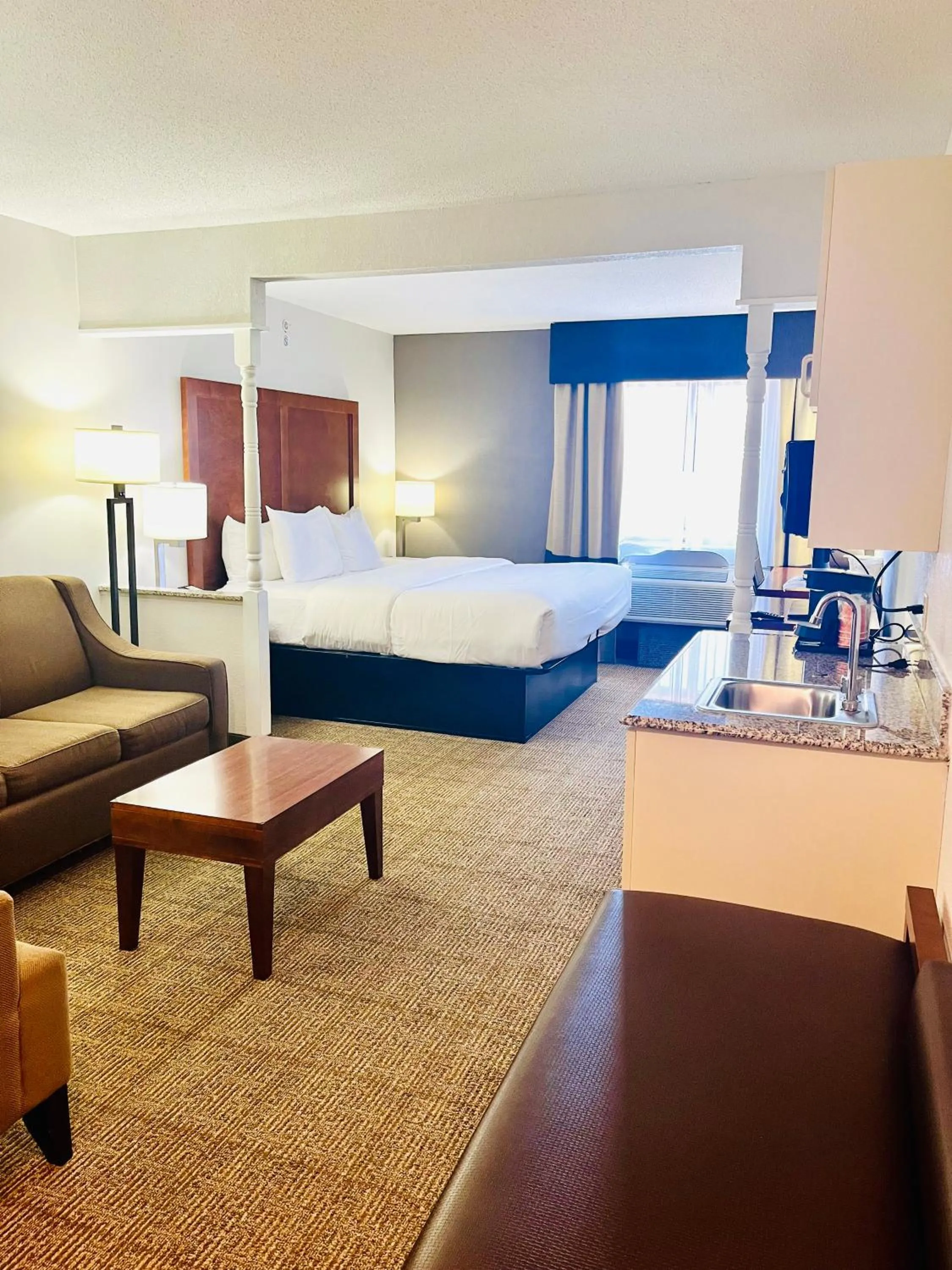 Photo of the whole room in Comfort Inn & Suites Jackson North