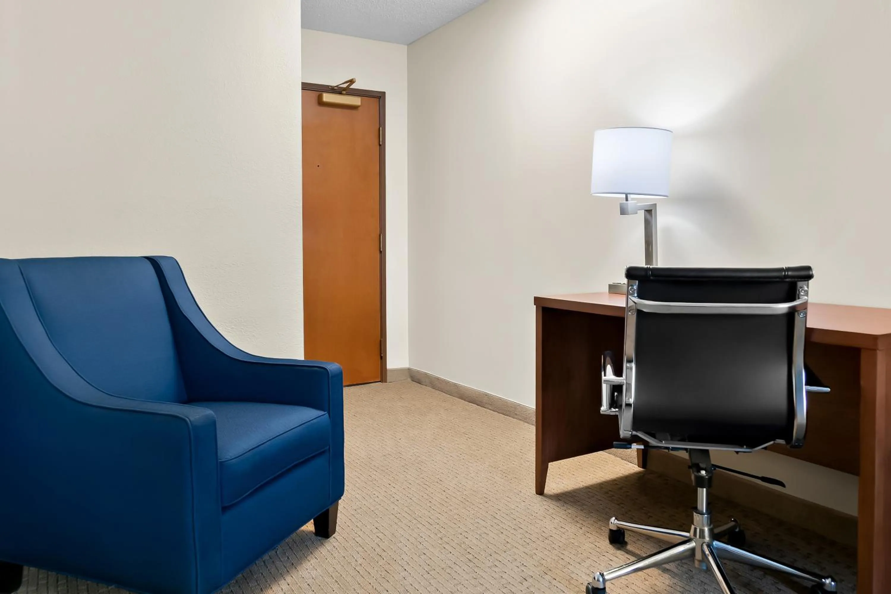 Living room in Comfort Inn & Suites Taylor - Detroit