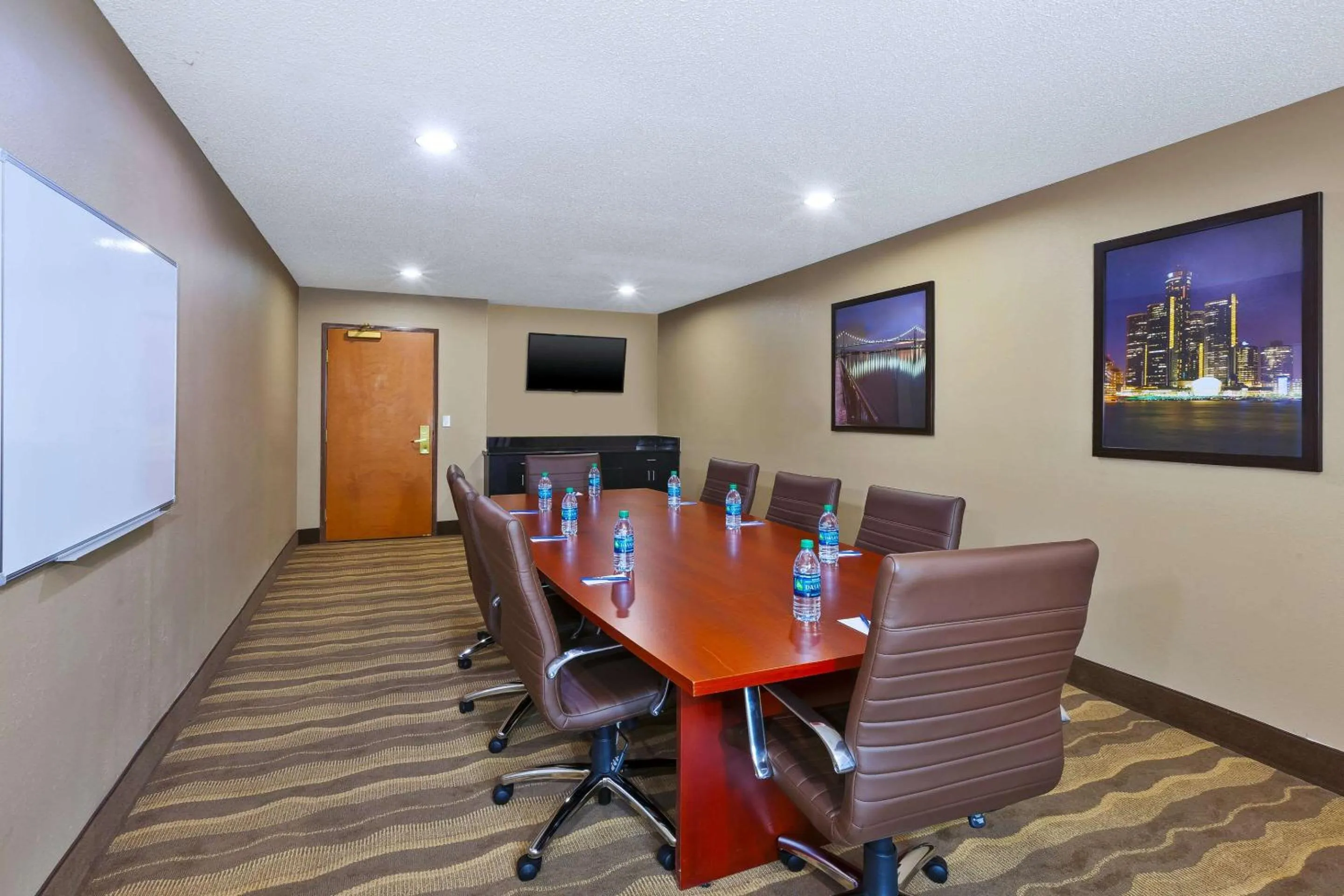 Meeting/conference room in Comfort Inn & Suites Taylor - Detroit