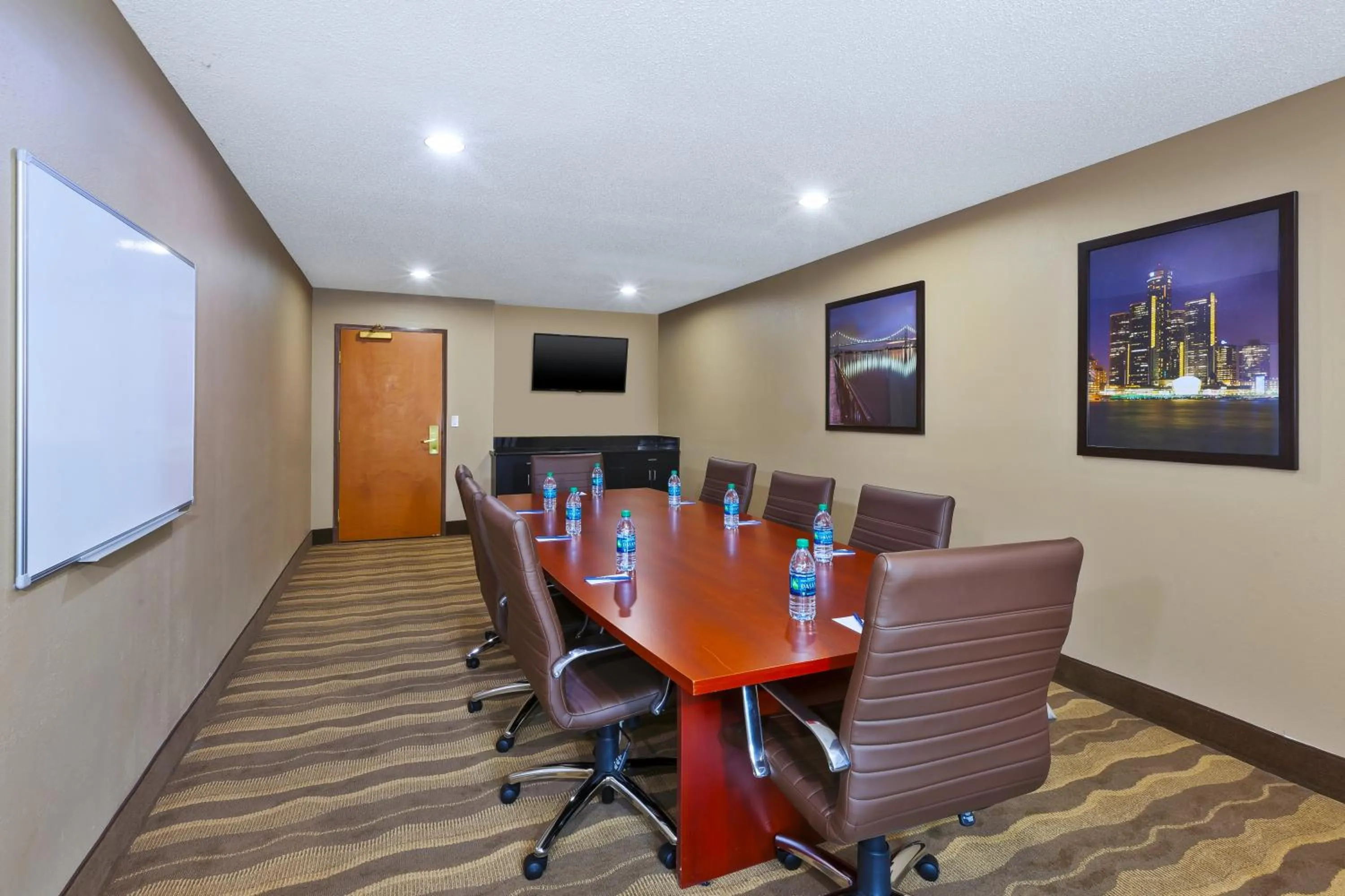Meeting/conference room in Comfort Inn & Suites Taylor - Detroit