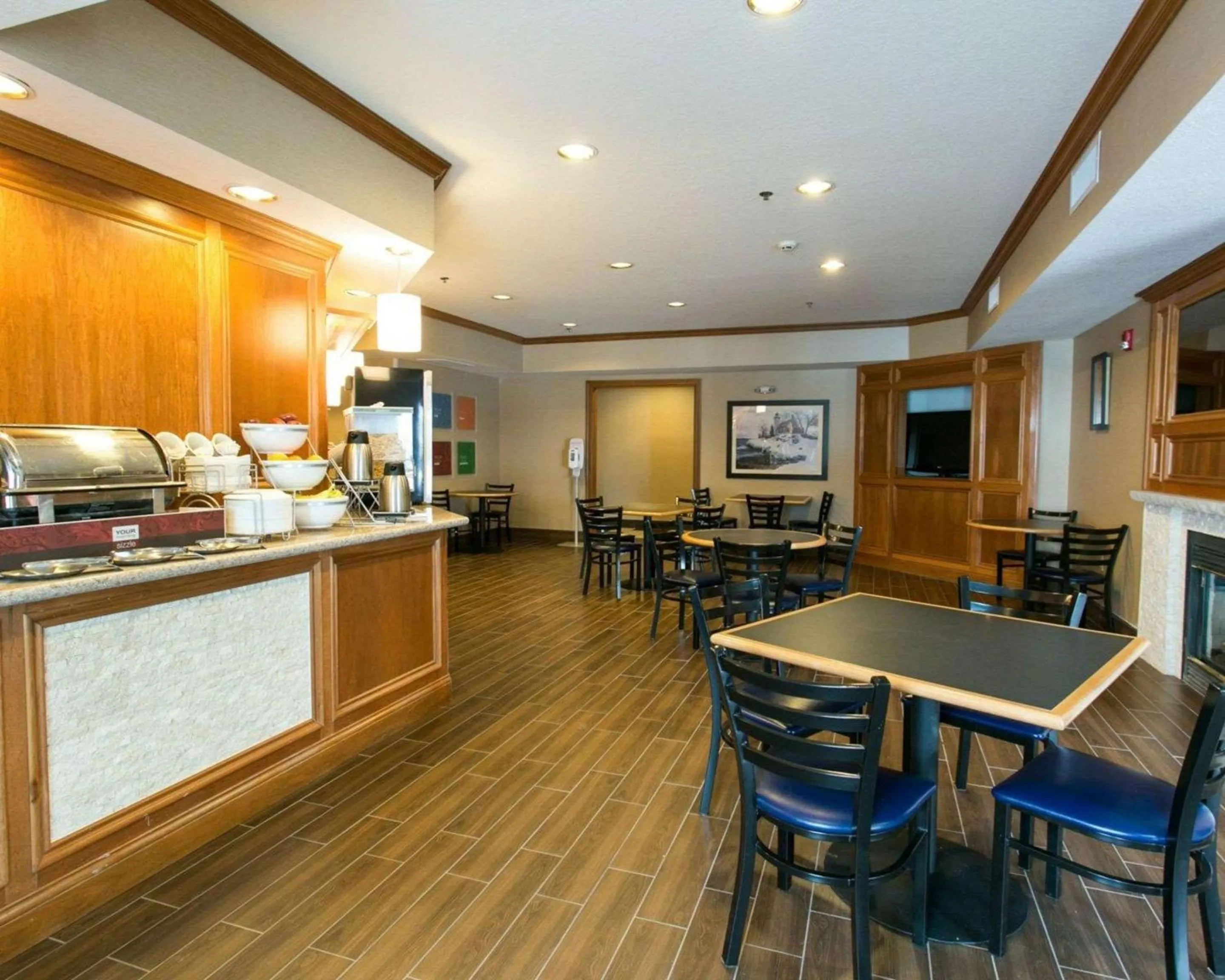 Restaurant/places to eat in Comfort Suites Benton Harbor - St Joseph