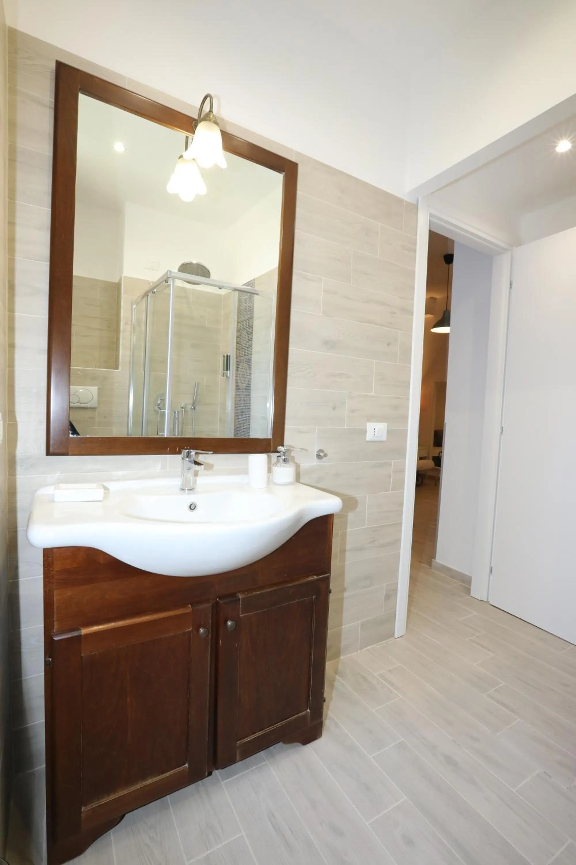 Shower in Unique luxury apartment and rooms