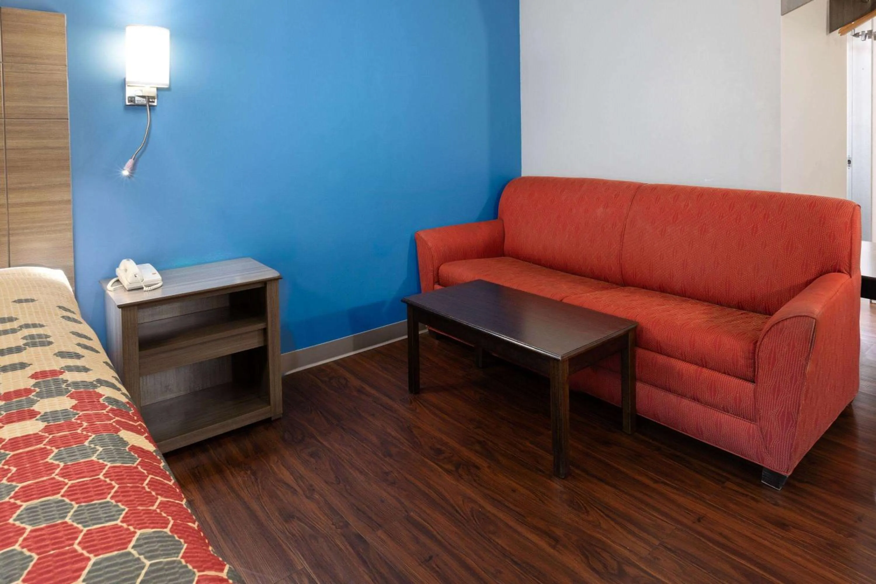 Photo of the whole room, Bed in Baymont by Wyndham Bay City