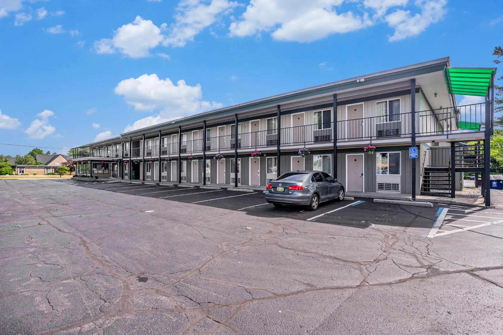 Property building in Rodeway Inn Grand Haven