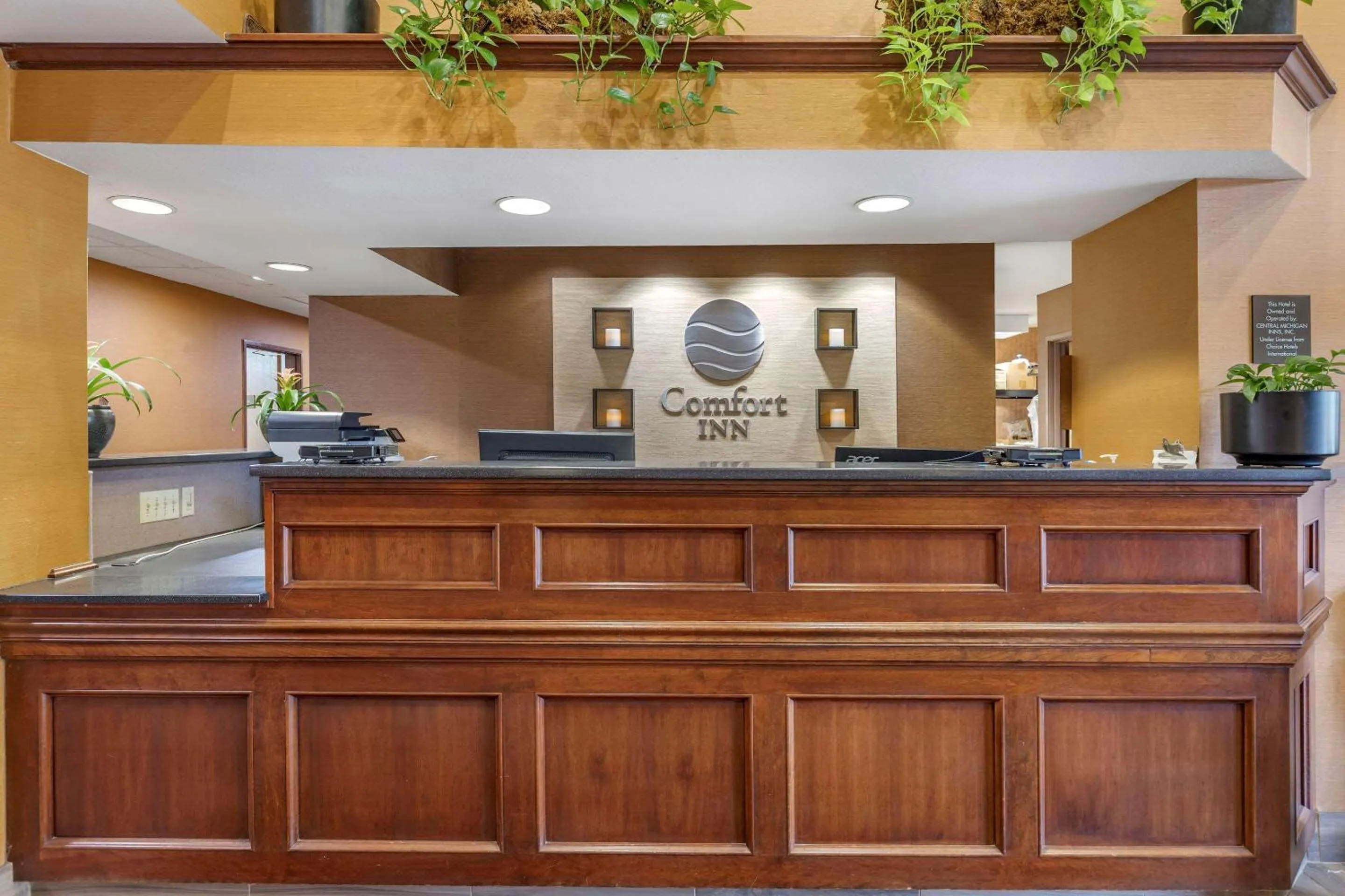 Lobby or reception in Comfort Inn Okemos - East Lansing