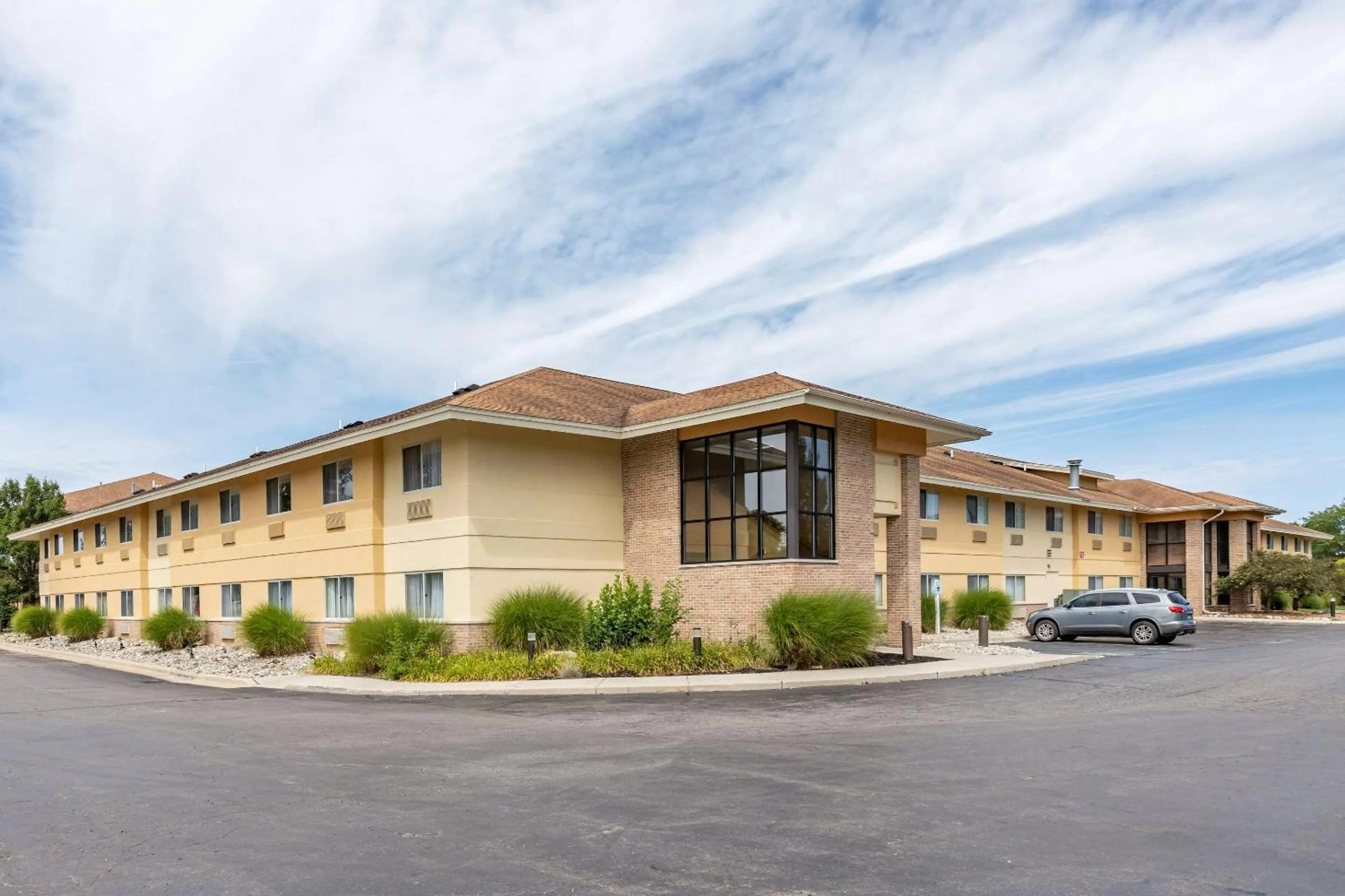 Property building in Comfort Inn Okemos - East Lansing