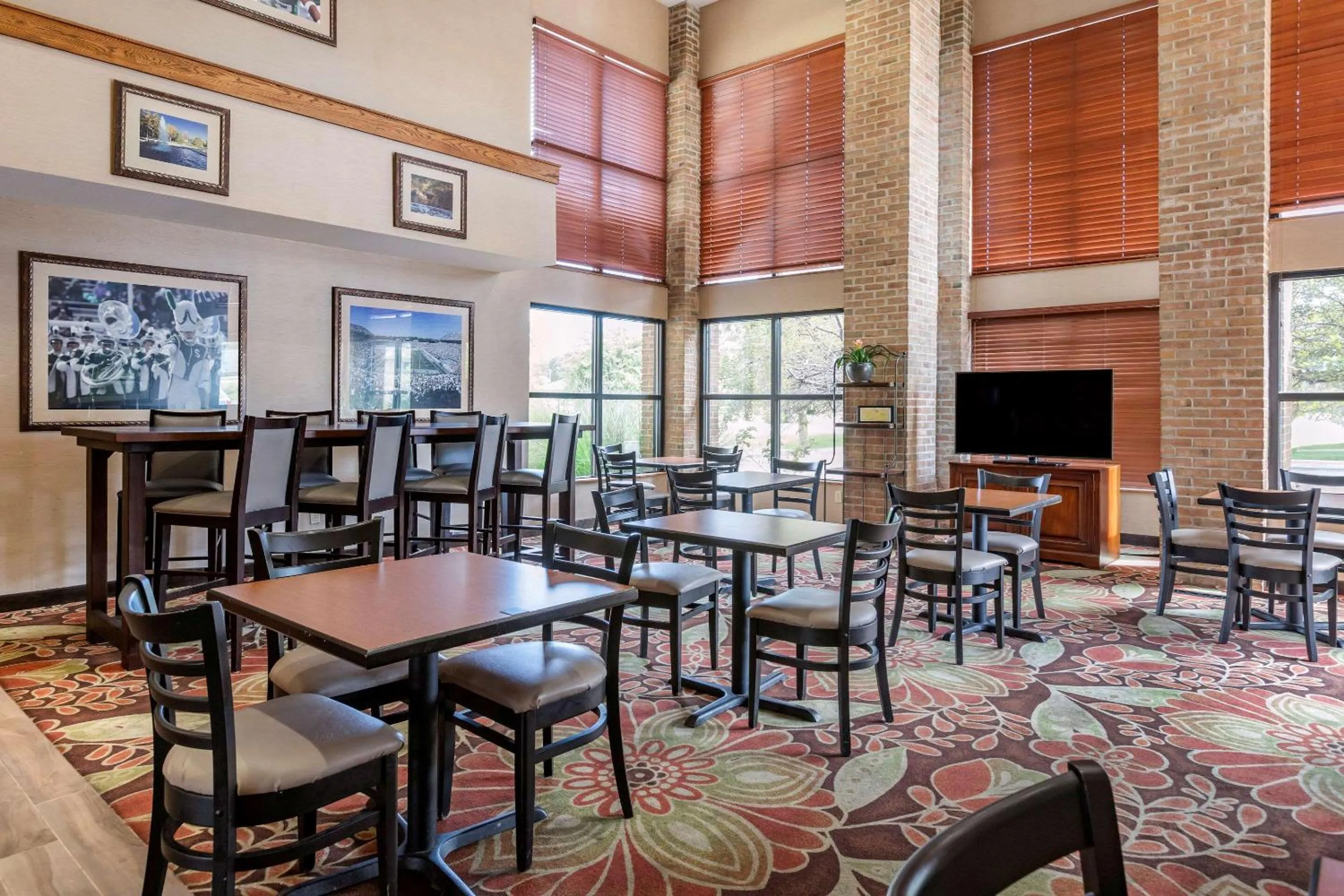 Restaurant/places to eat in Comfort Inn Okemos - East Lansing