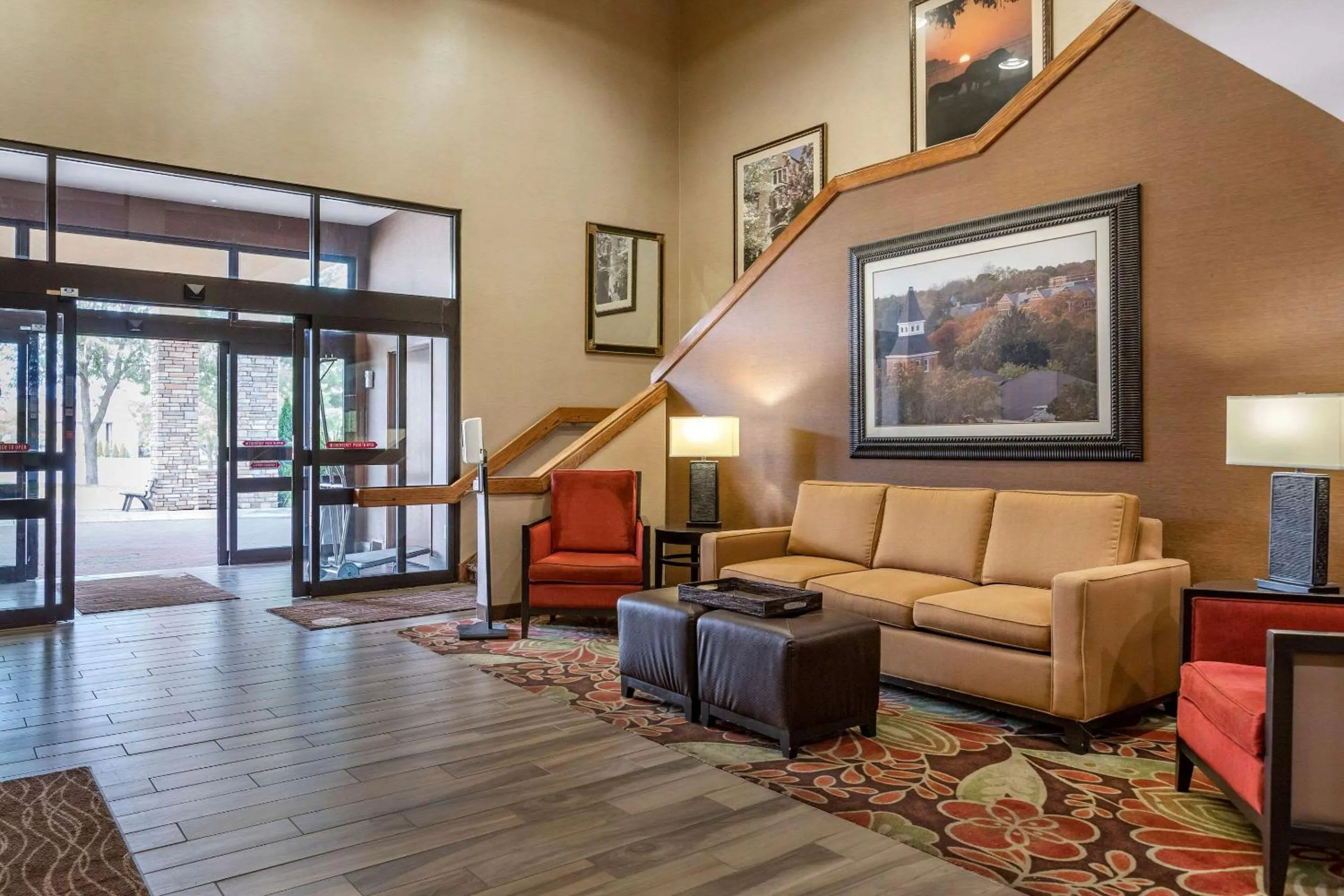 Lobby or reception in Comfort Inn Okemos - East Lansing