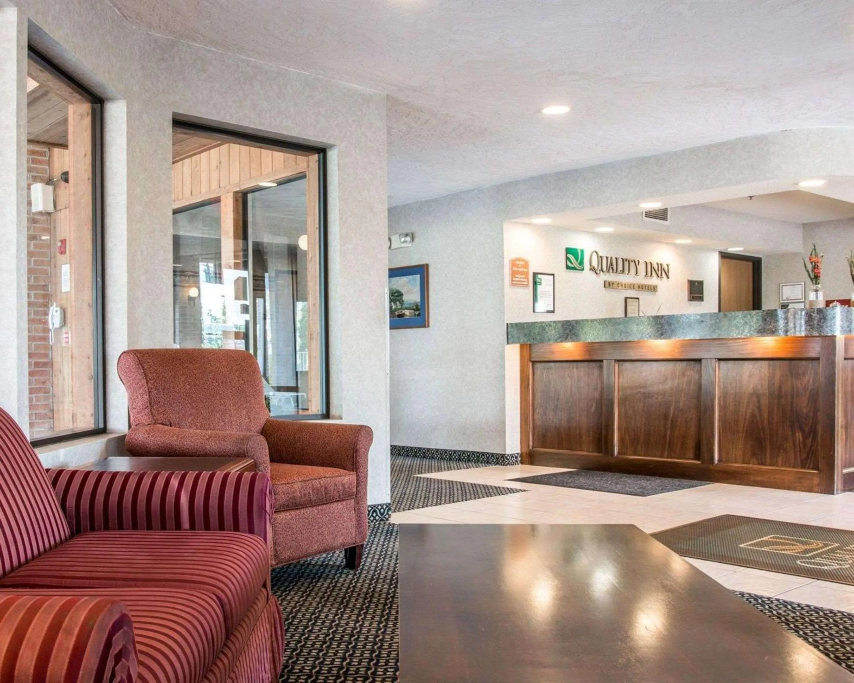 Lobby or reception in Quality Inn Hudsonville South