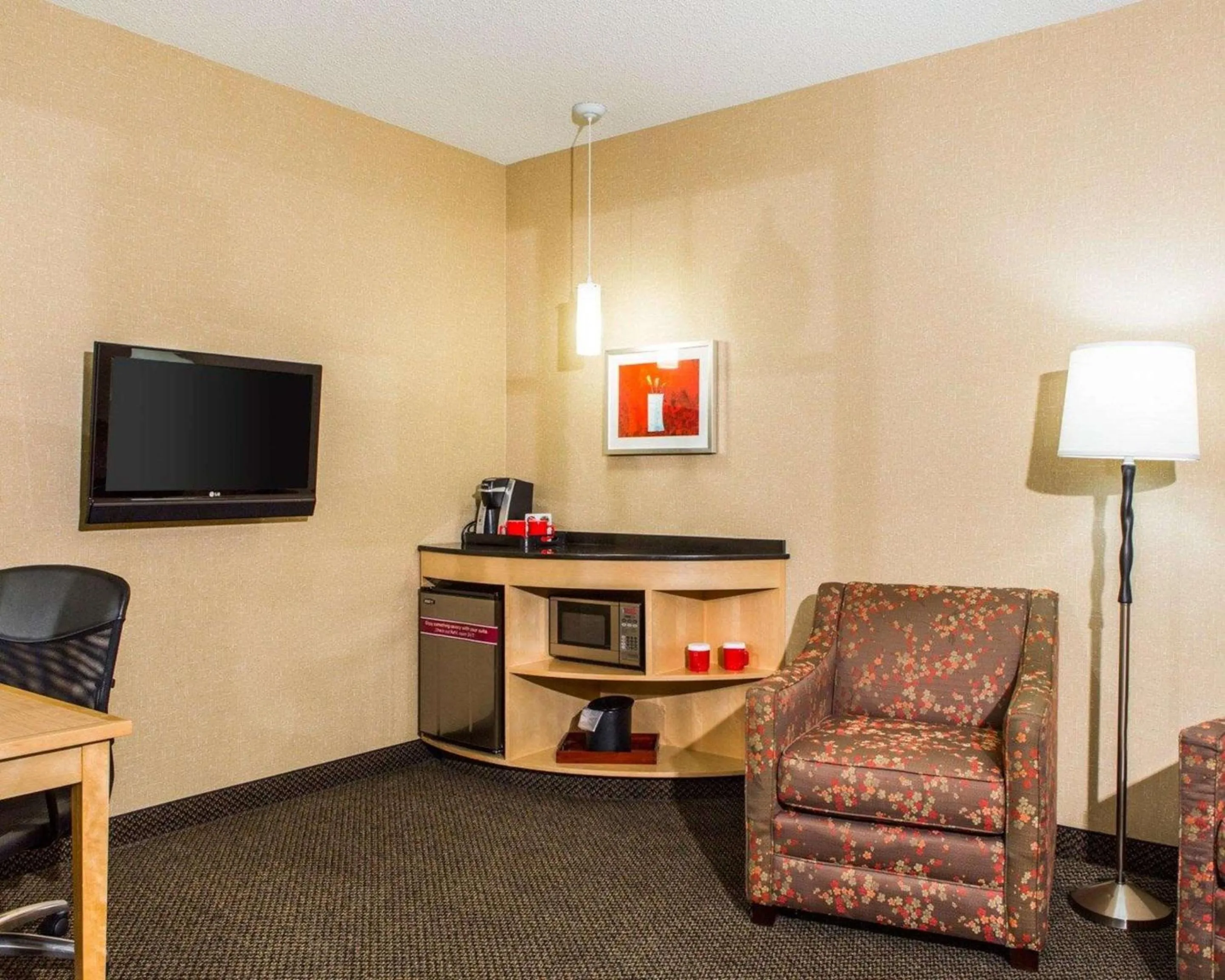 Bedroom in Cambria Hotel Traverse City