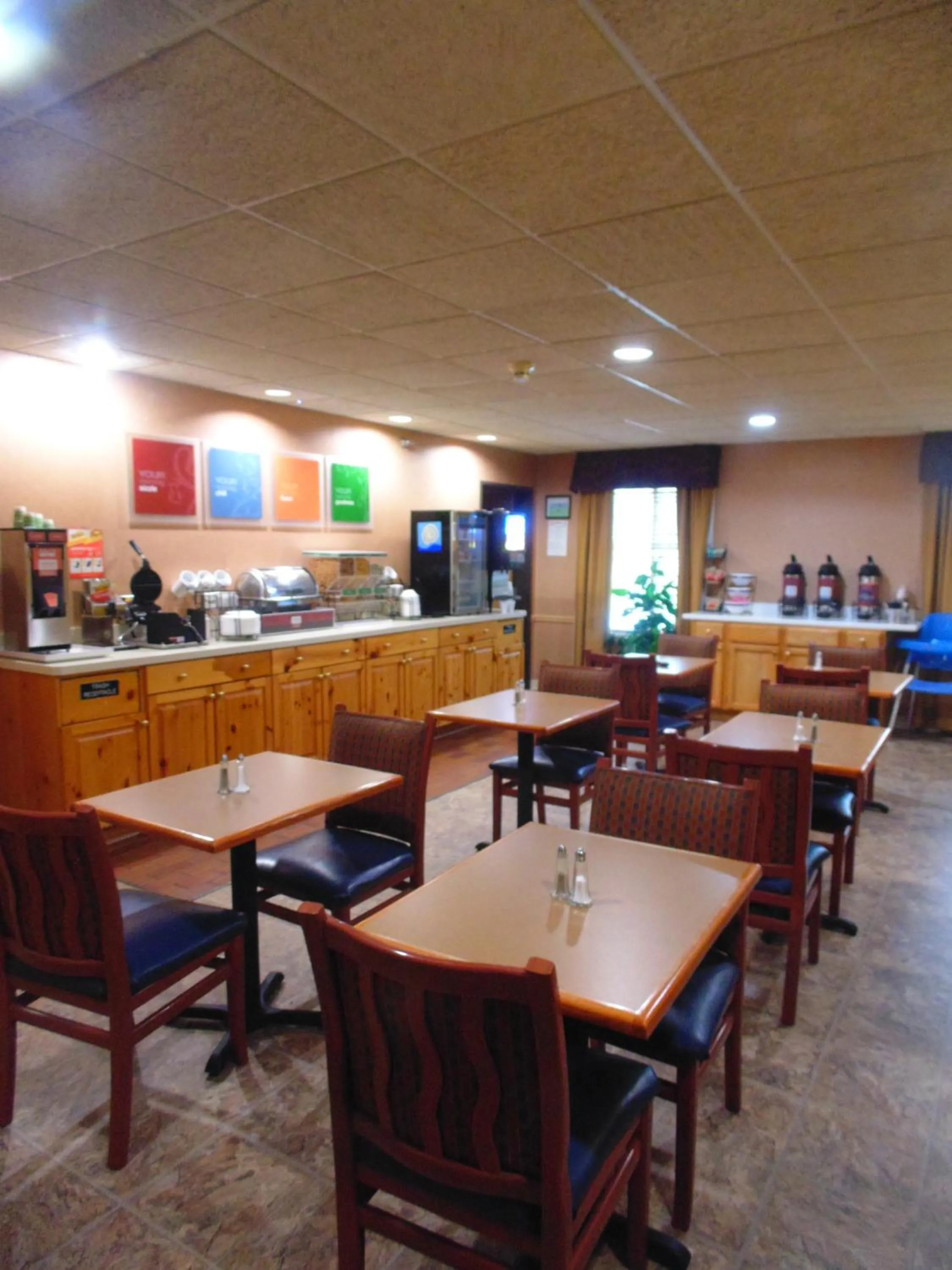 American Inn and Suites Houghton Lake
