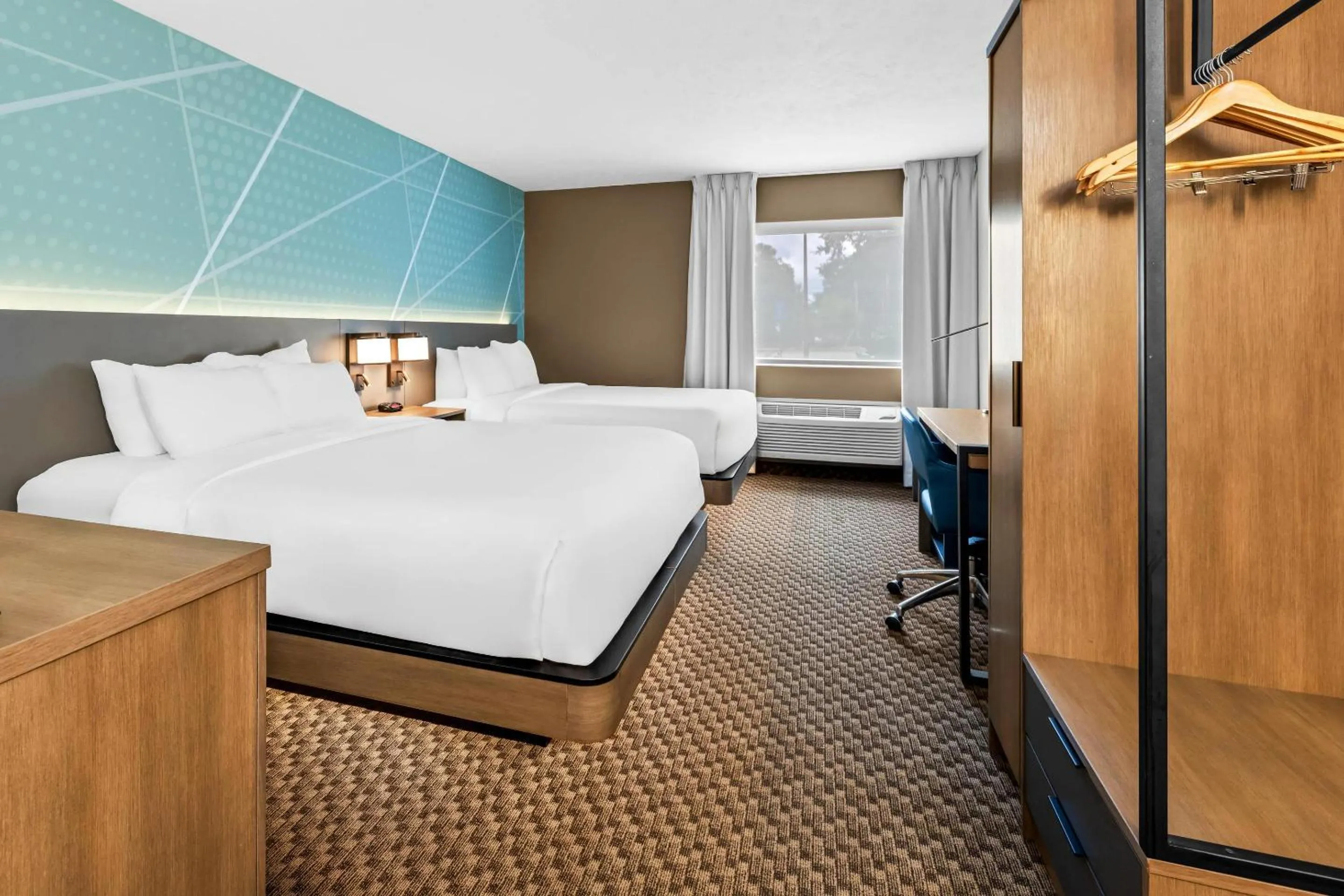 Bedroom, Bed in Comfort Inn Traverse City