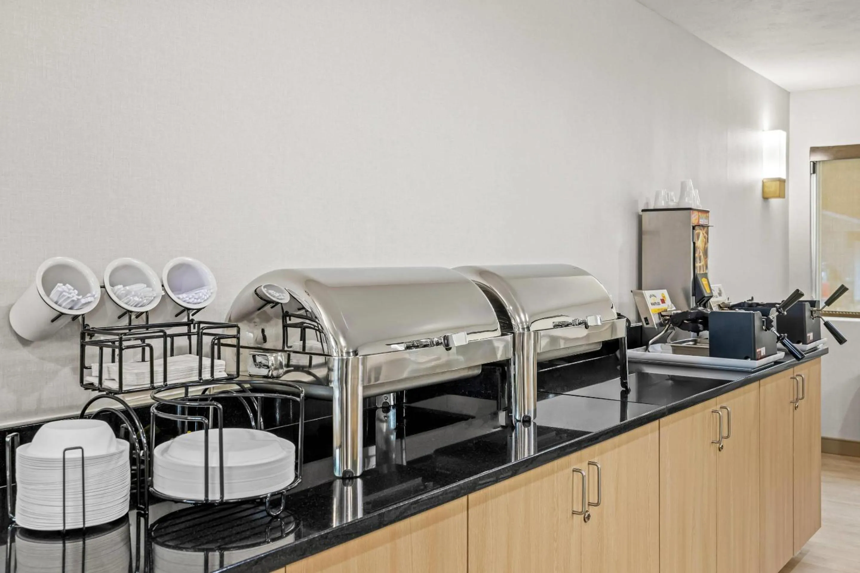 Breakfast in Comfort Inn Traverse City