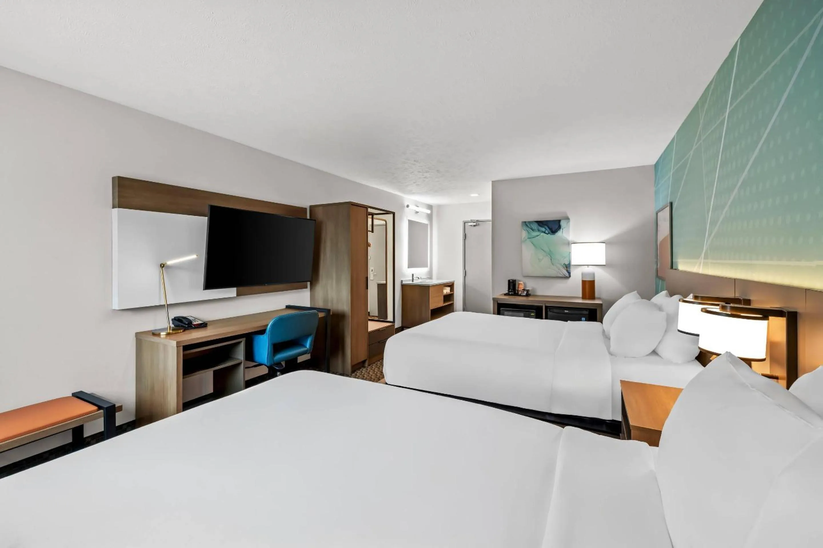 Bedroom, Bed in Comfort Inn Traverse City