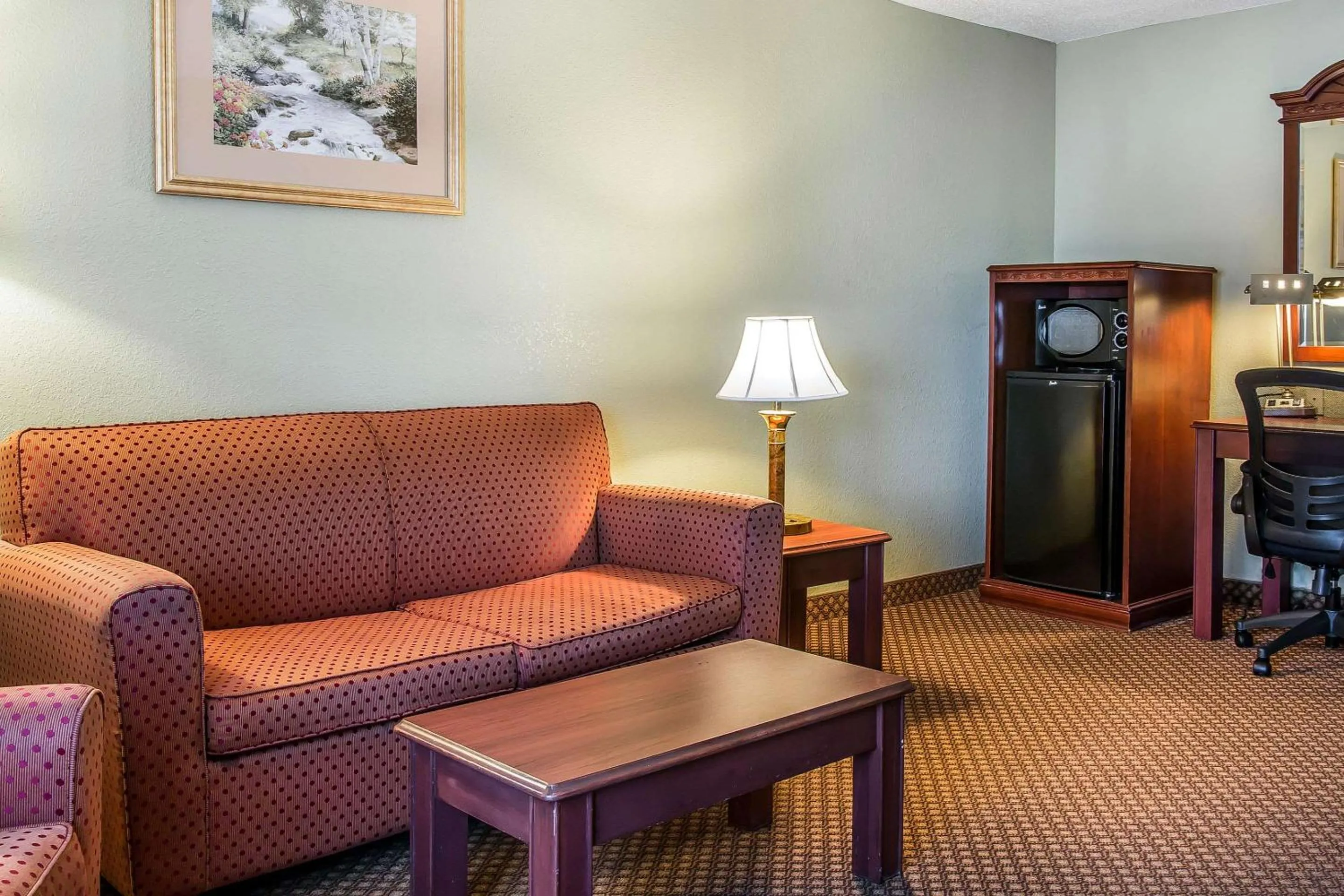Photo of the whole room in Quality Inn & Suites Ann Arbor Hwy 23