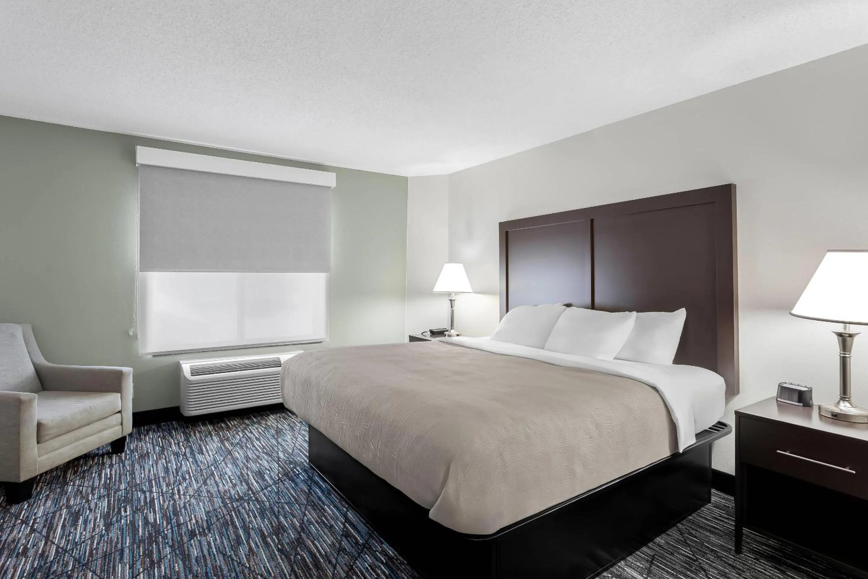 Bedroom, Bed in Quality Inn & Suites Niles