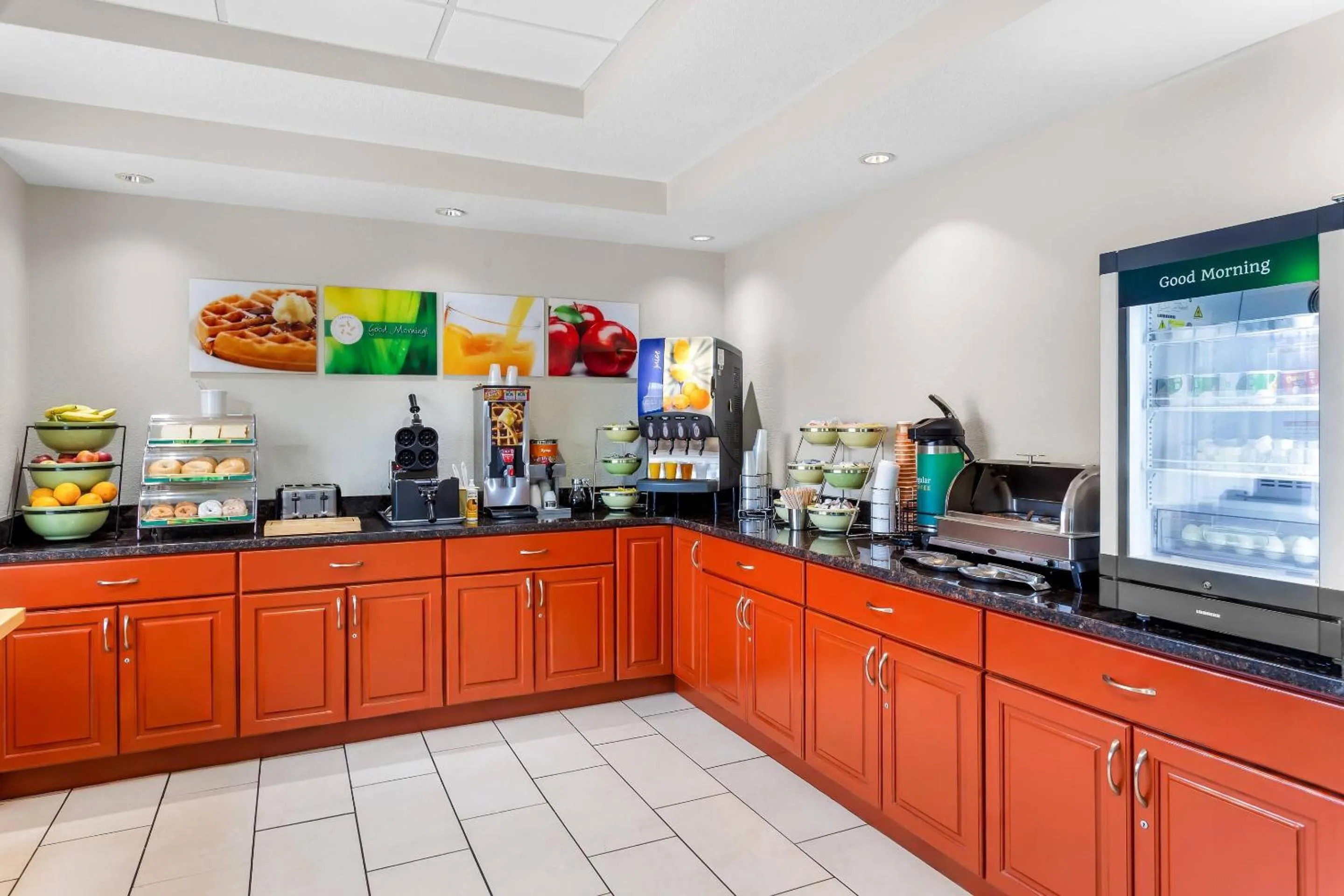 Breakfast in Quality Inn Near Interstate I94