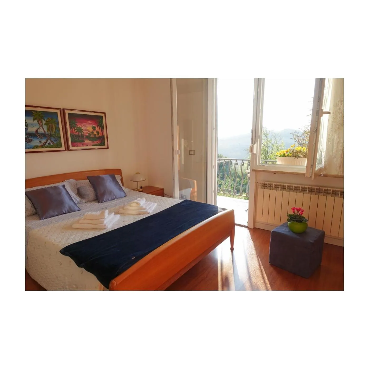 Photo of the whole room in CasaRoman