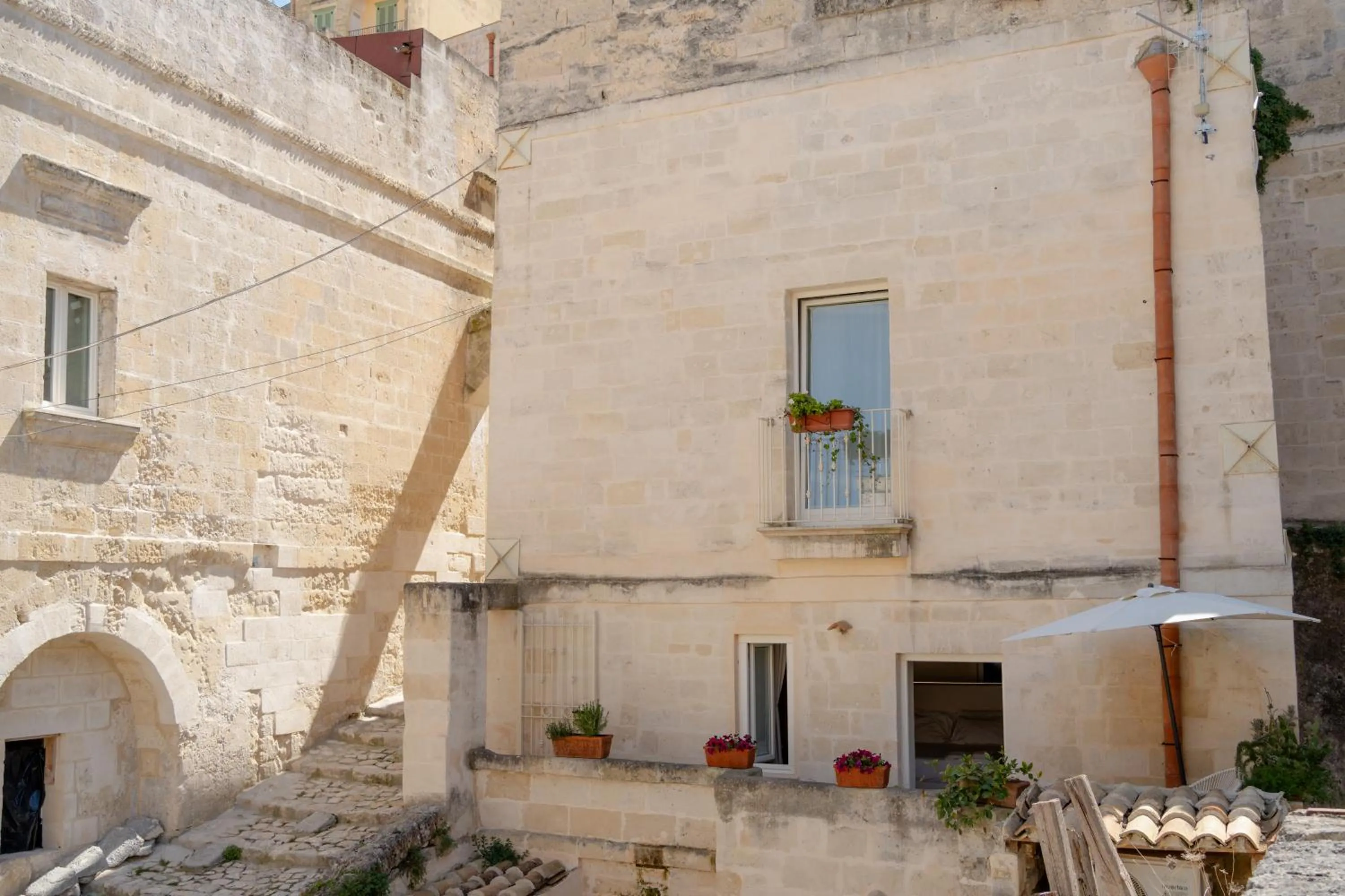 Property building in Endea Suite Rooms & Lounge SPA