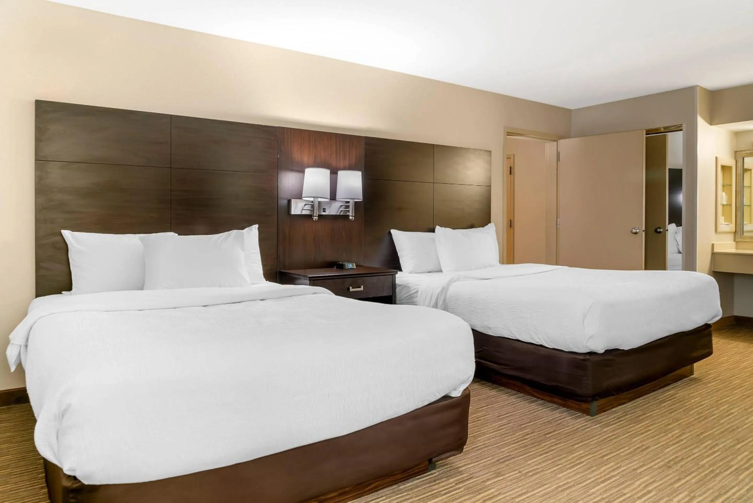 Bedroom, Bed in Quality Inn & Suites Monroe