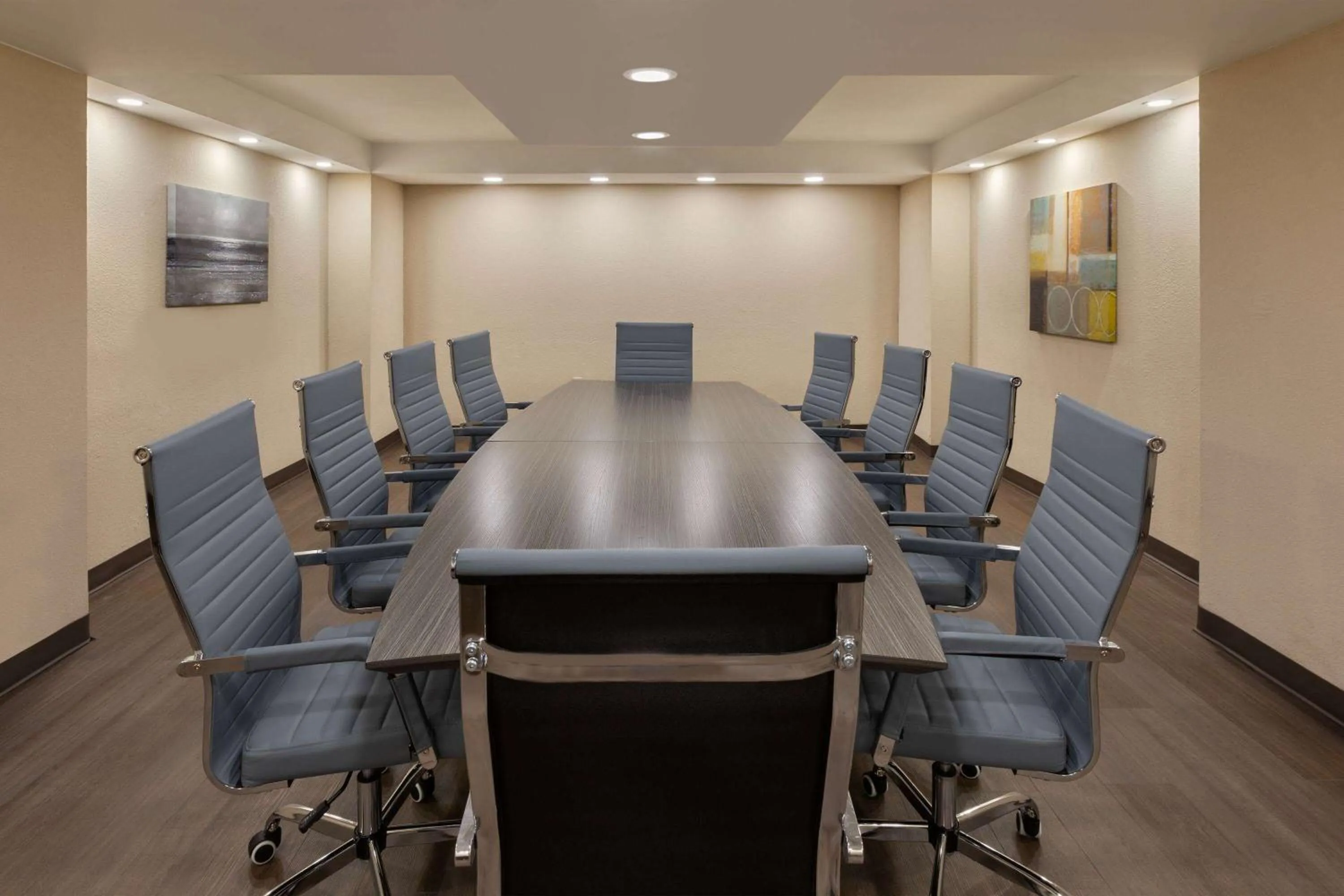 Meeting/conference room in Wingate by Wyndham Troy
