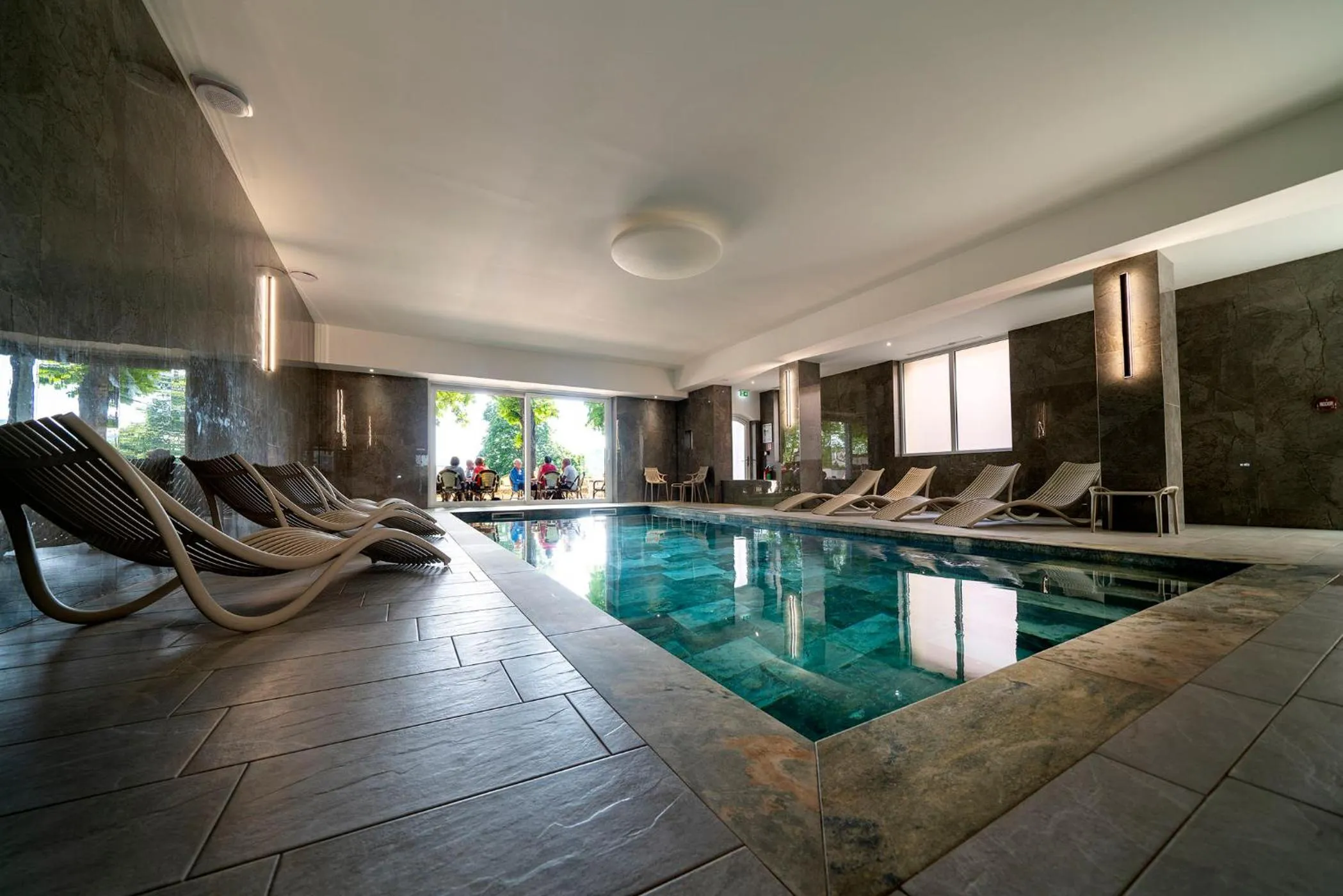 Swimming pool in Hotel Munsch Restaurant & Wellness, Colmar Nord - Haut-Koenigsbourg