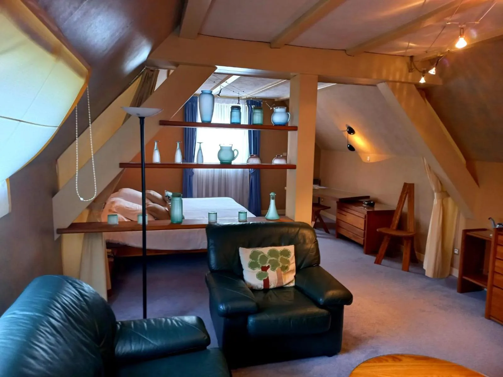 Bed in Hotel Munsch Restaurant & Wellness, Colmar Nord - Haut-Koenigsbourg