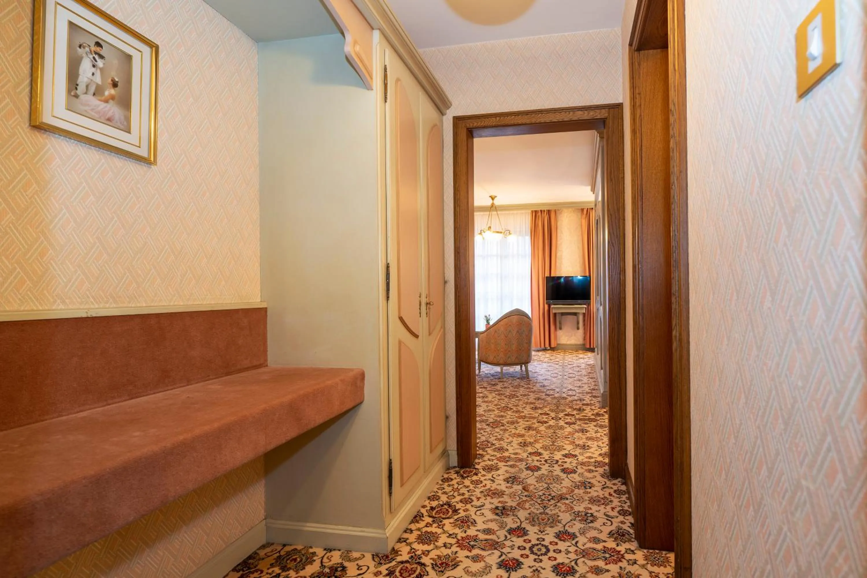 Bed in Hotel Munsch Restaurant & Wellness, Colmar Nord - Haut-Koenigsbourg