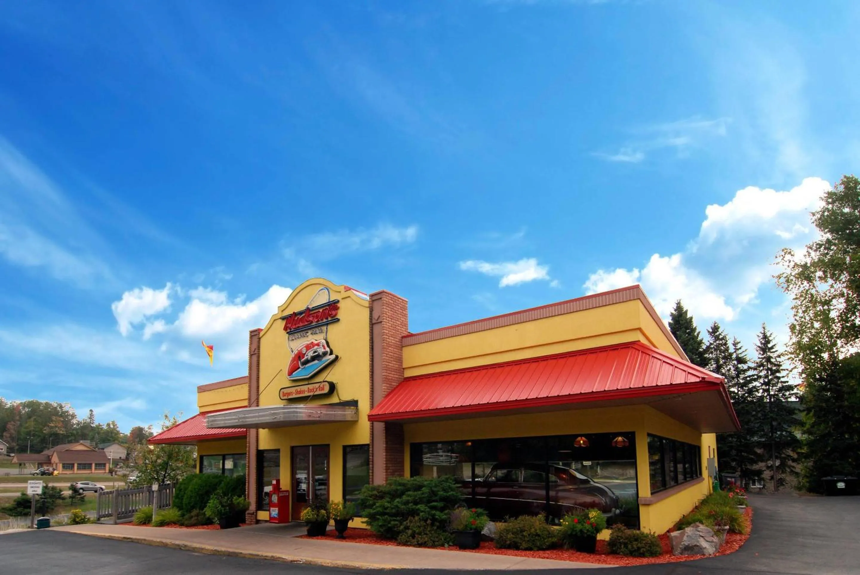 Restaurant/places to eat in Comfort Suites Marquette