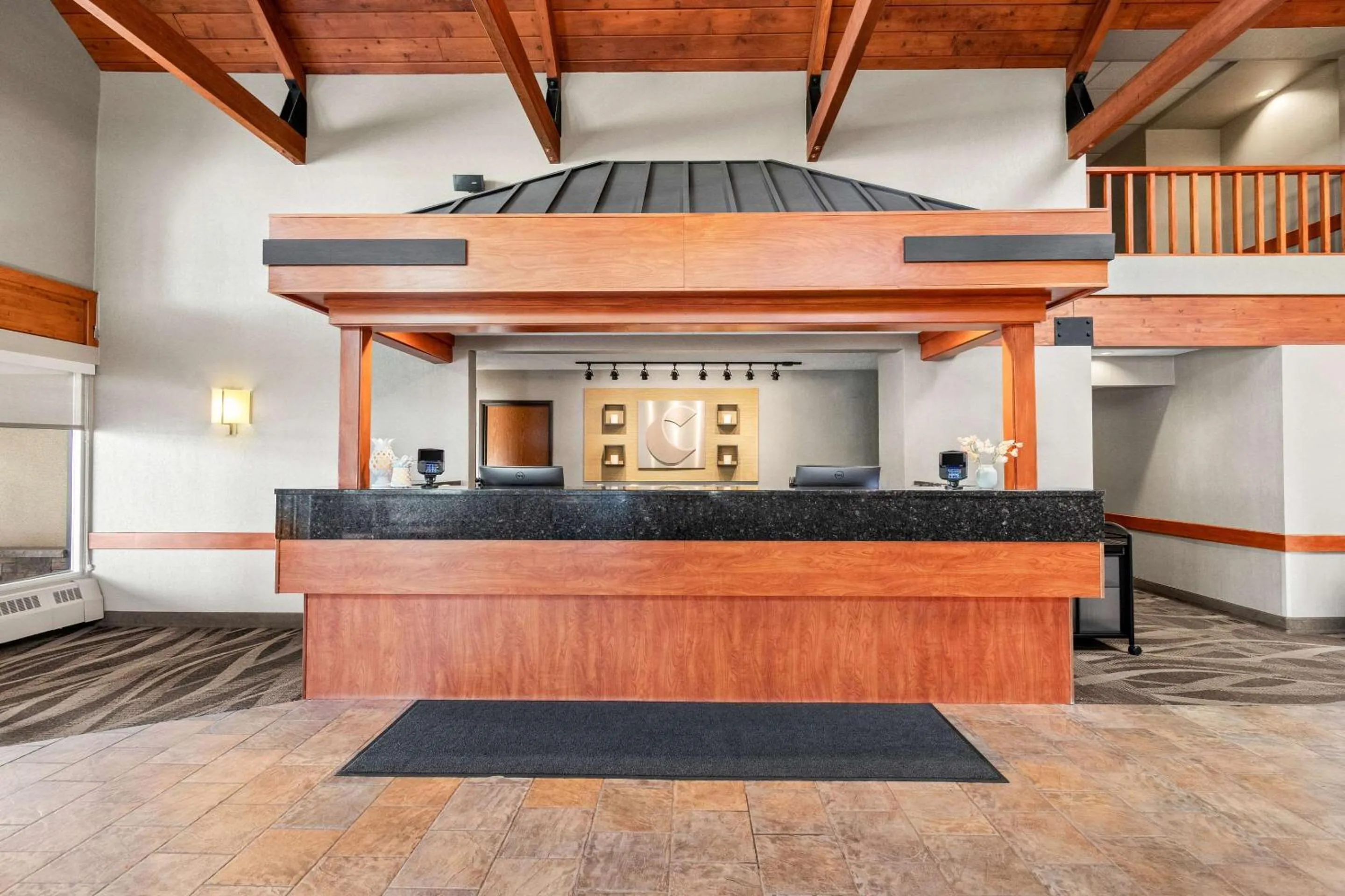 Lobby or reception in Comfort Inn Duluth West