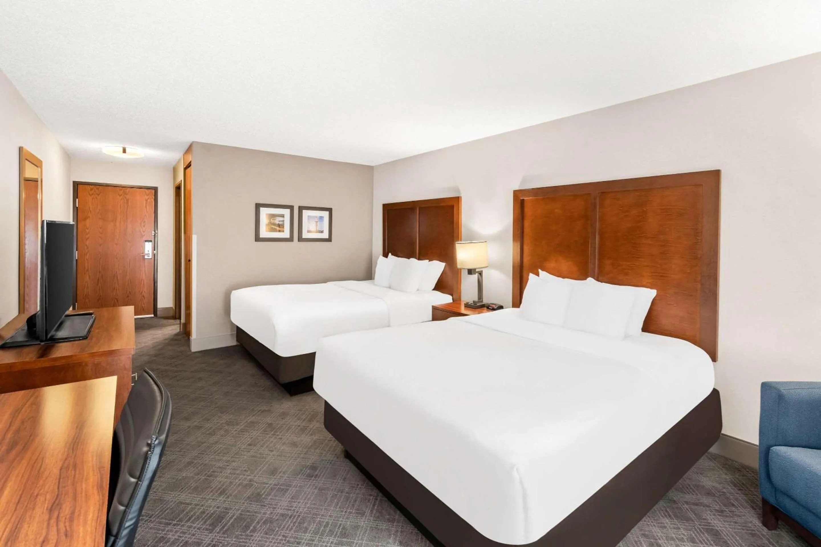 Bedroom, Bed in Comfort Inn Duluth West