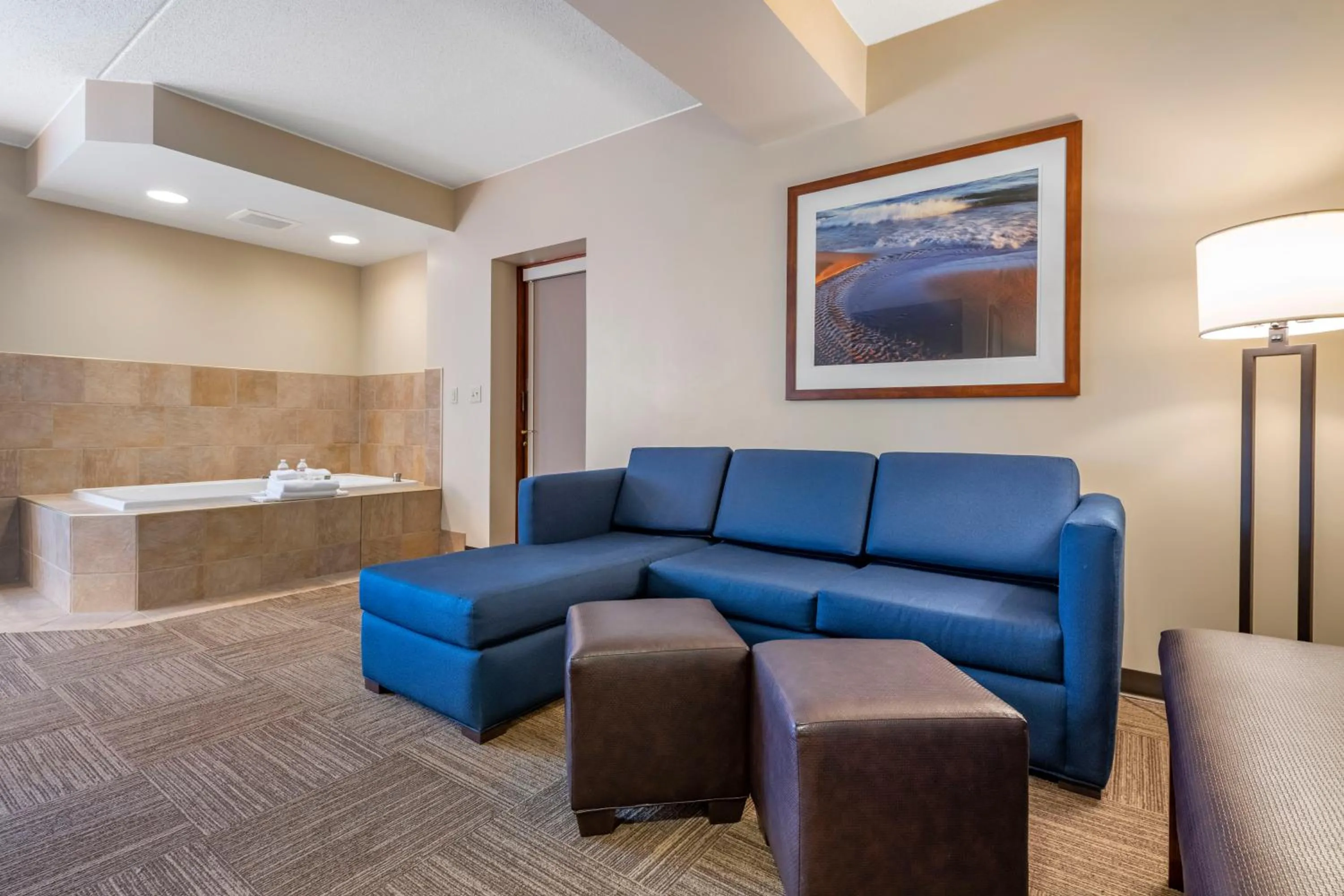 Hot Tub in Lift Bridge Lodge, an Ascend Collection Hotel