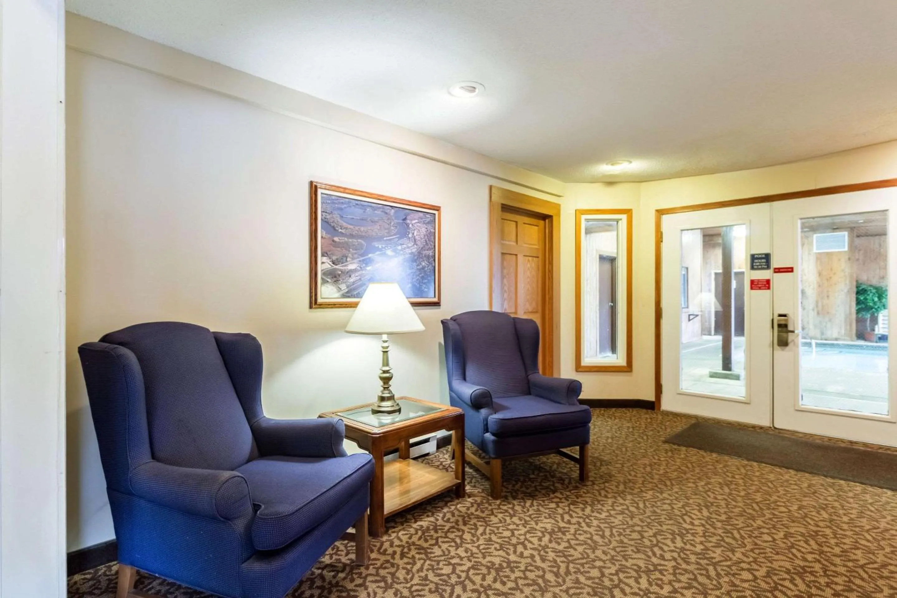 Lobby or reception in Rodeway Inn Red Wing