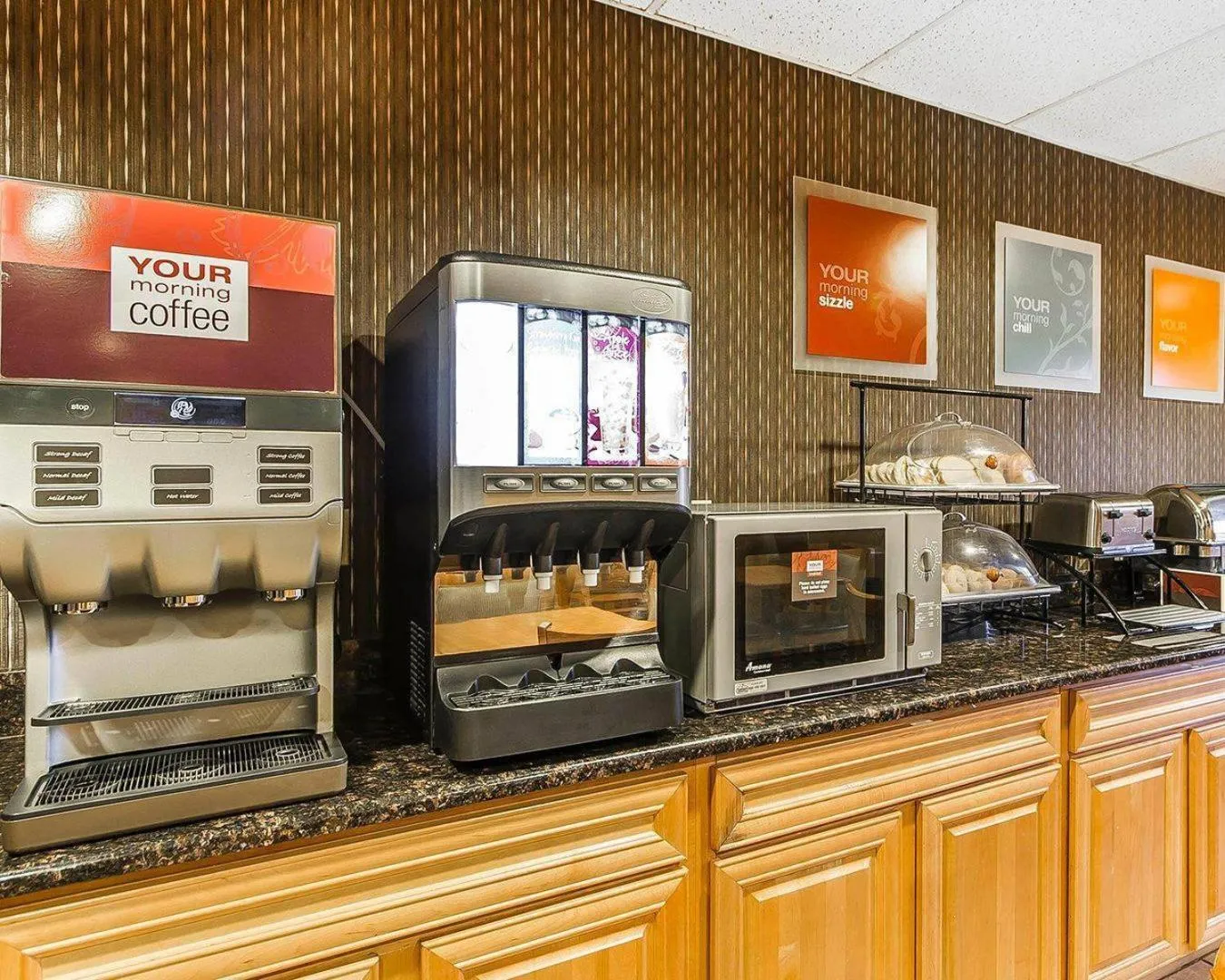 Breakfast in Comfort Inn Owatonna near Medical Center