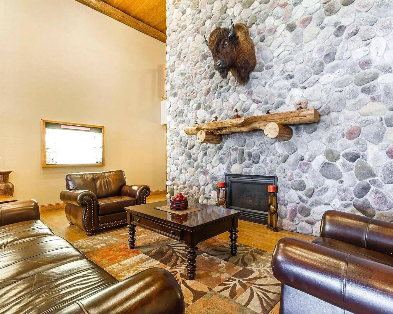 Lobby or reception in Comfort Inn Owatonna near Medical Center