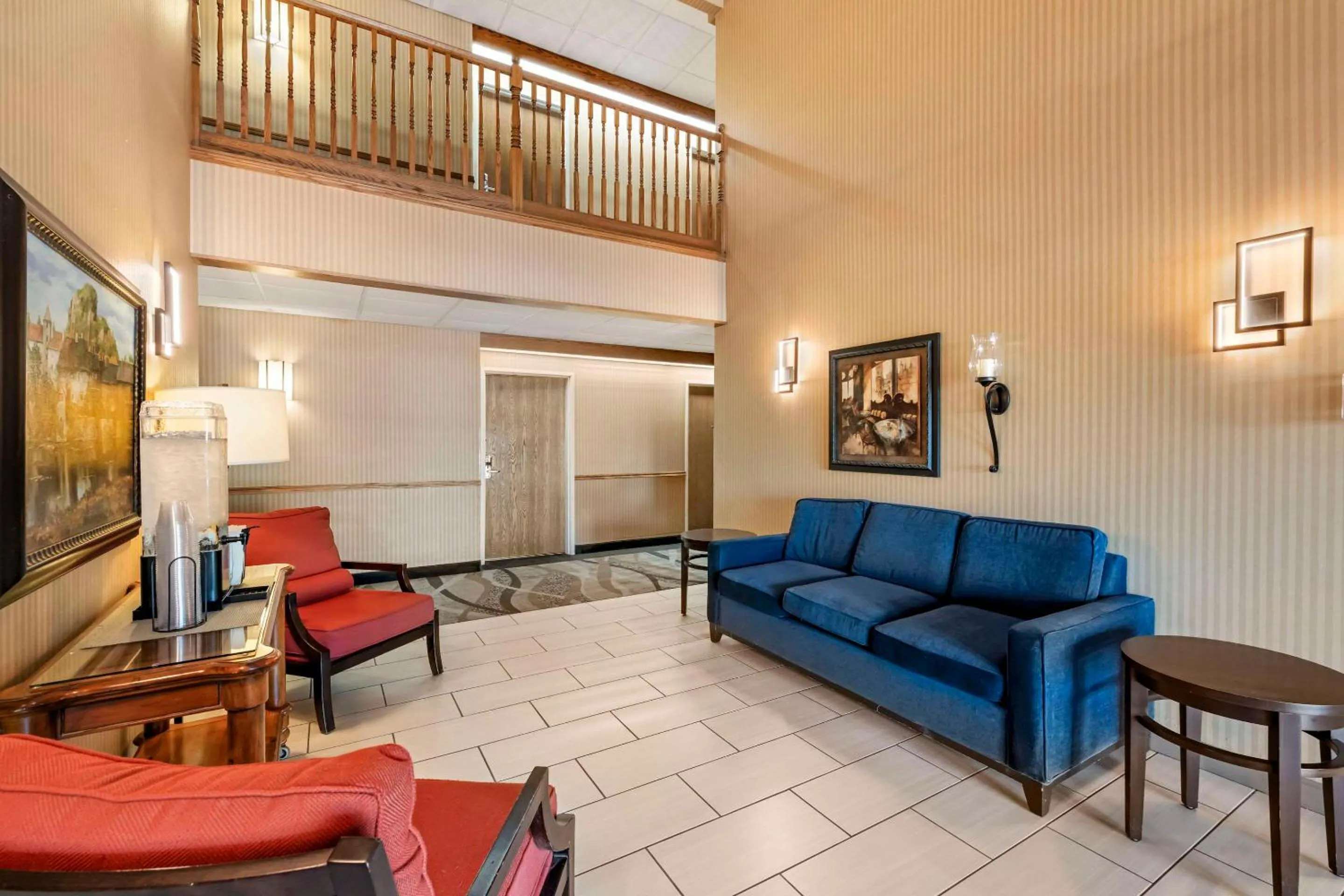 Lobby or reception in Comfort Inn Albert Lea at Trails Travel Center
