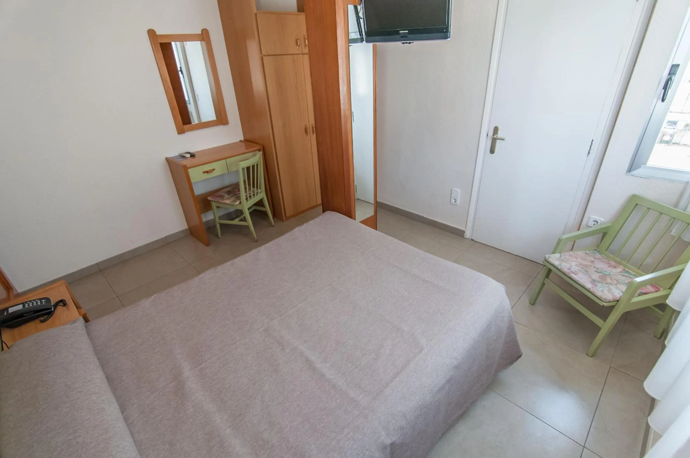 Photo of the whole room, Bed in Hotel San Luis