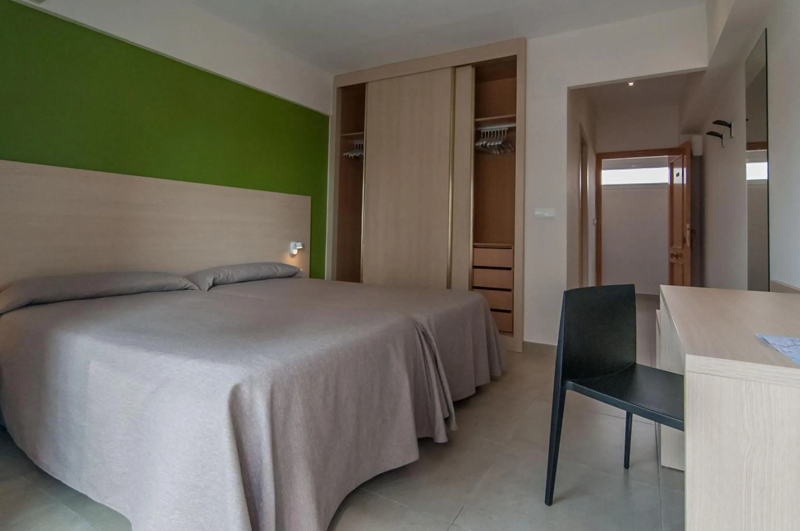 Photo of the whole room, Bed in Hotel San Luis