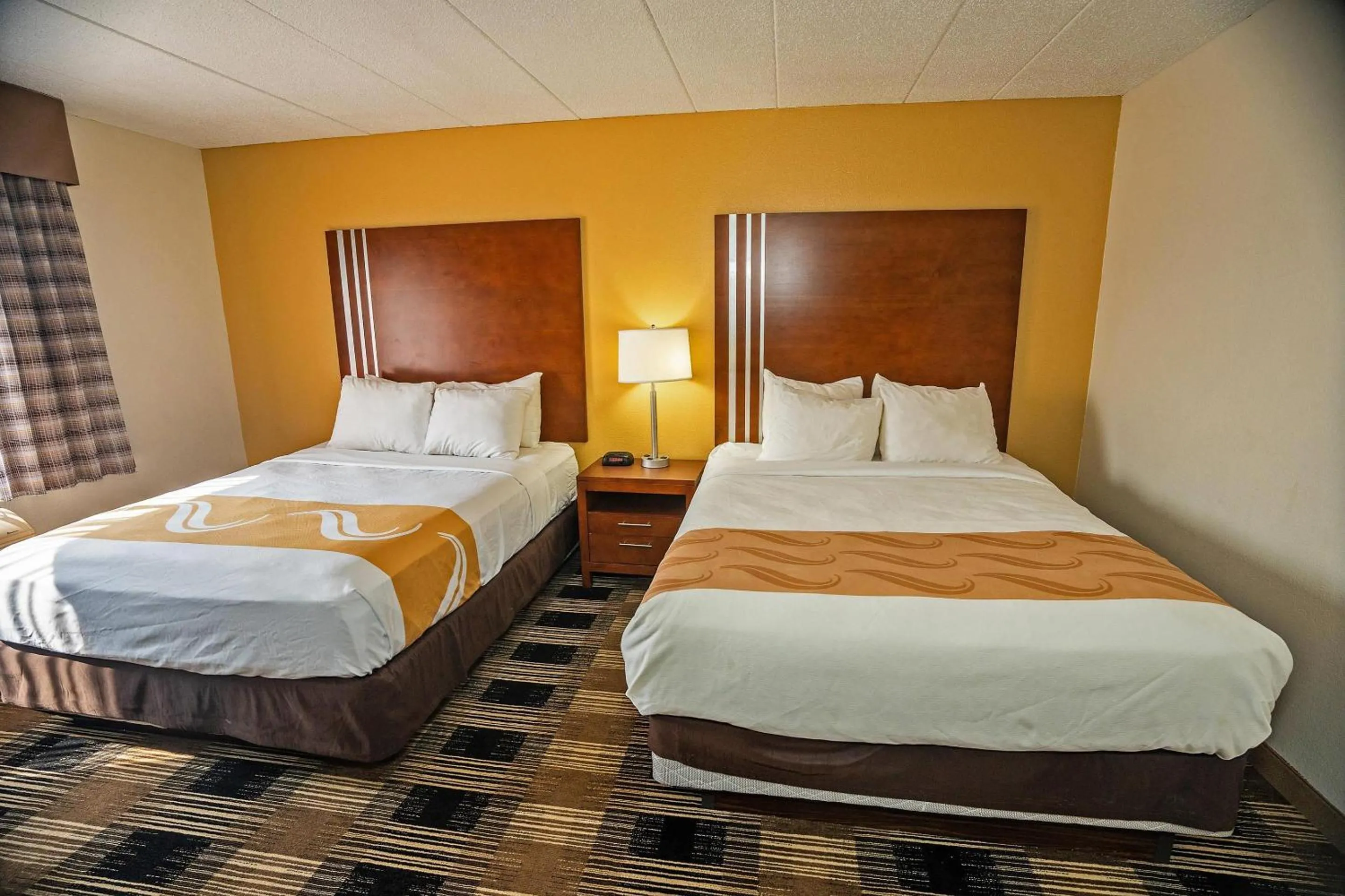 Bedroom, Bed in Quality Inn near Medical Center