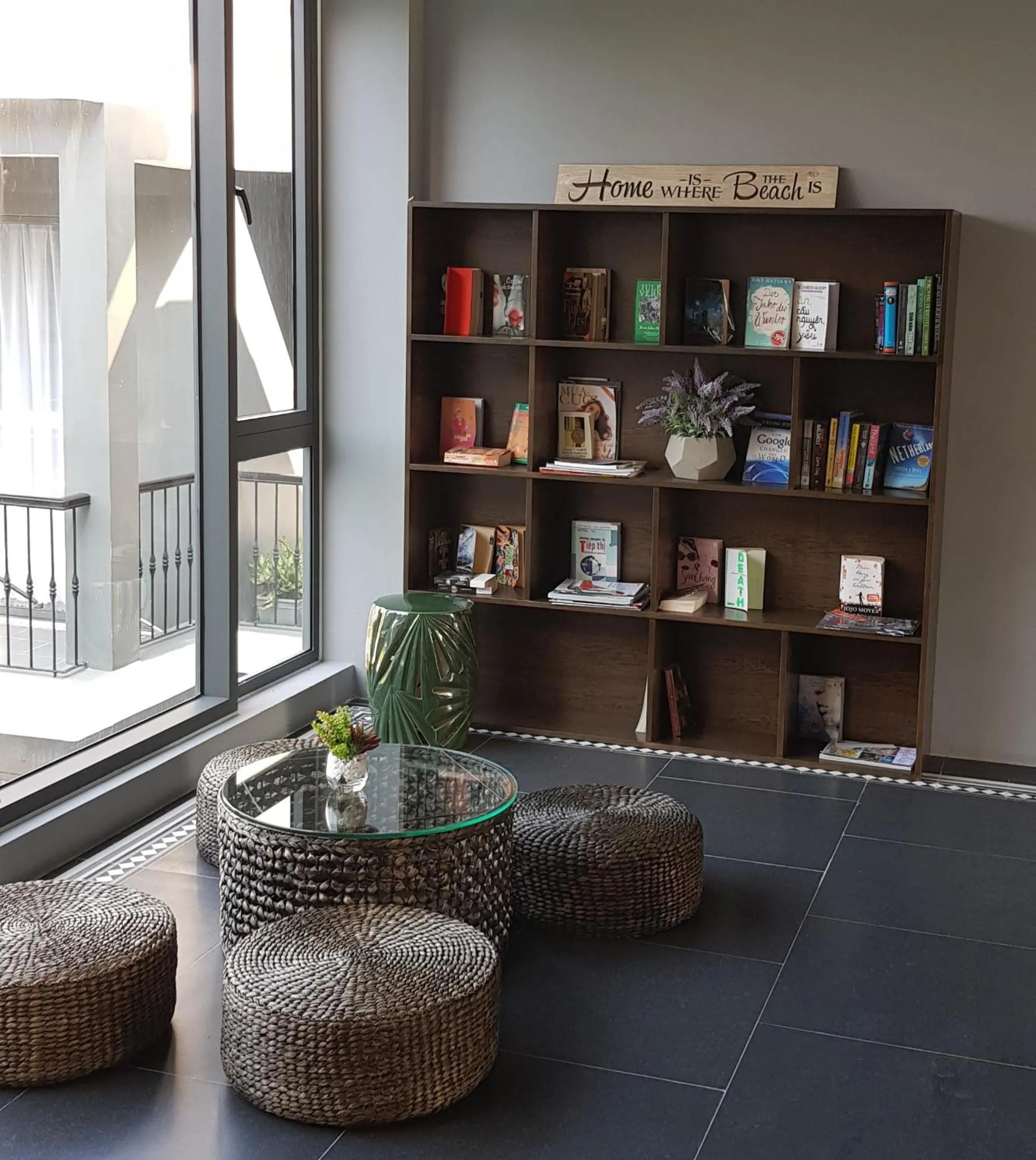 Library in Sea Lavie Boutique Resort & Spa