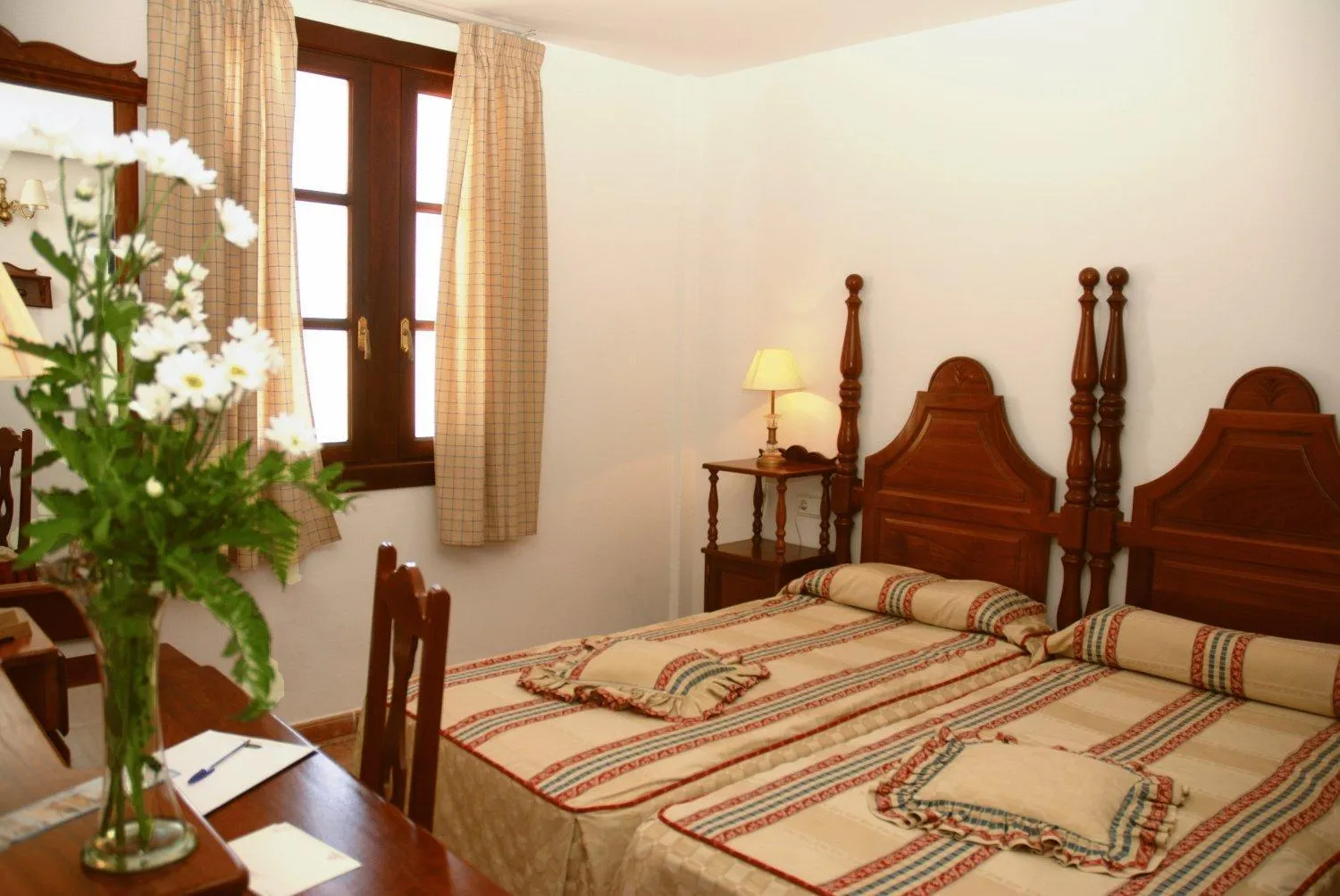 Bedroom, Bed in Nazaret Mansion